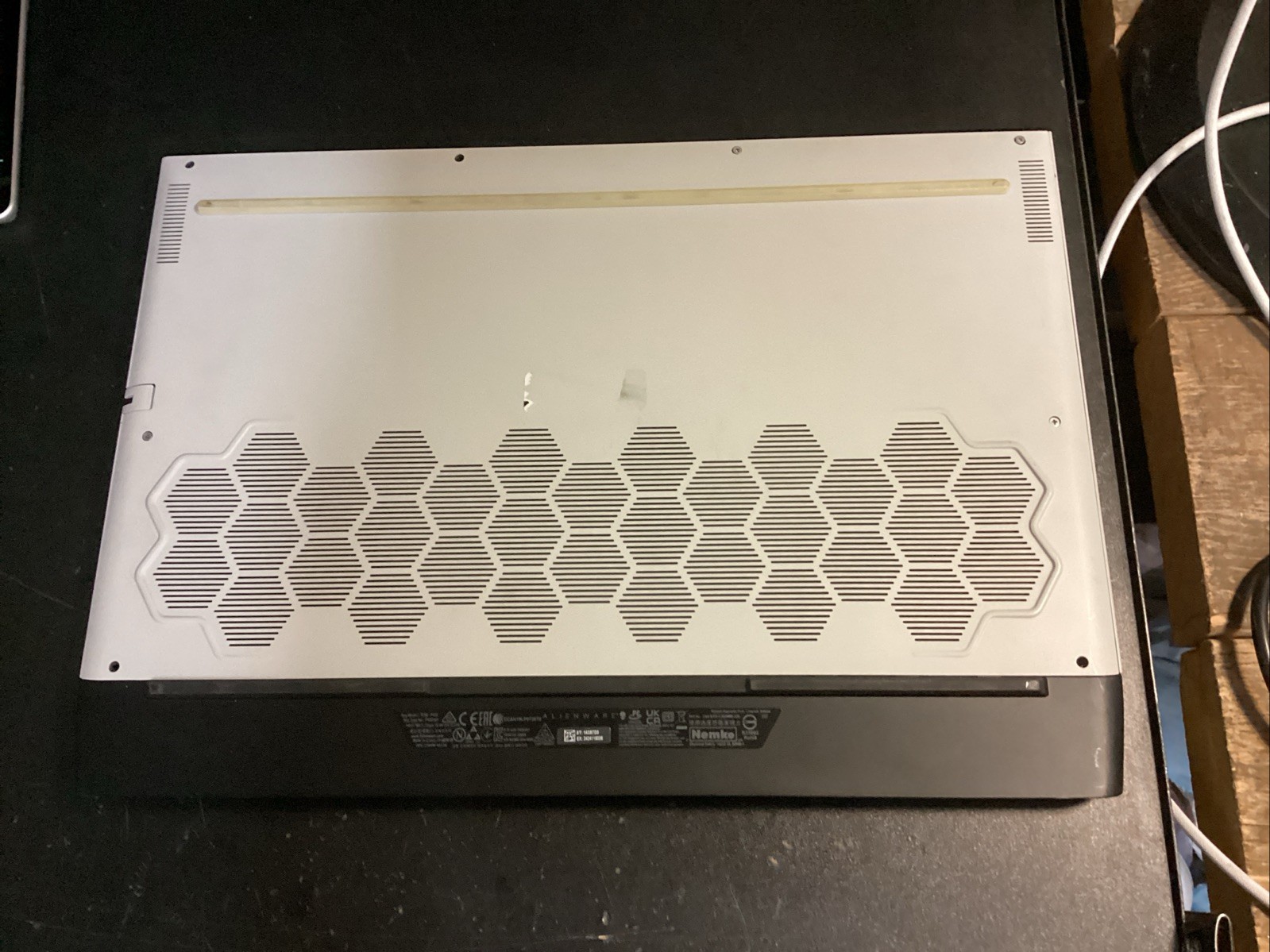 ALIENWARE M17 R3 i9-10980HK 32GB RAM 512GB (x2) SSD RTX 2070 No OS/CHARGER