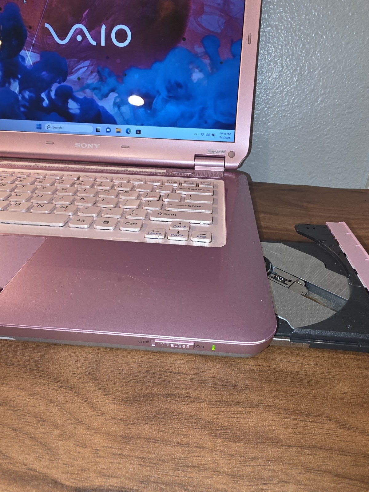 Pink Sony VAIO Laptop Core 2 Duo CPU 2.00GHz 1TB SSD!!! 4GB RAM Win 11 Pro 🩷
