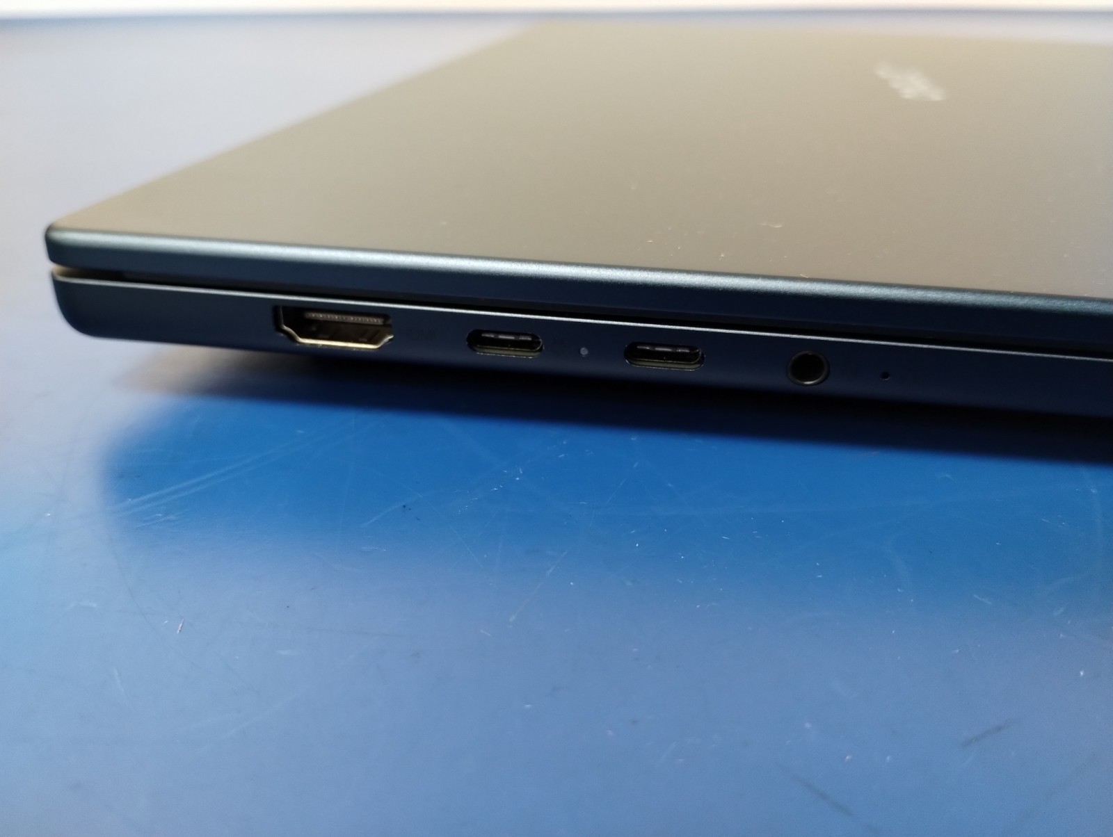 LENOVO IdeaPad Slim 5 16AKP10, AMD Ryzen AI 7 350, 16 GB RAM, 1 TB NVMe SSD