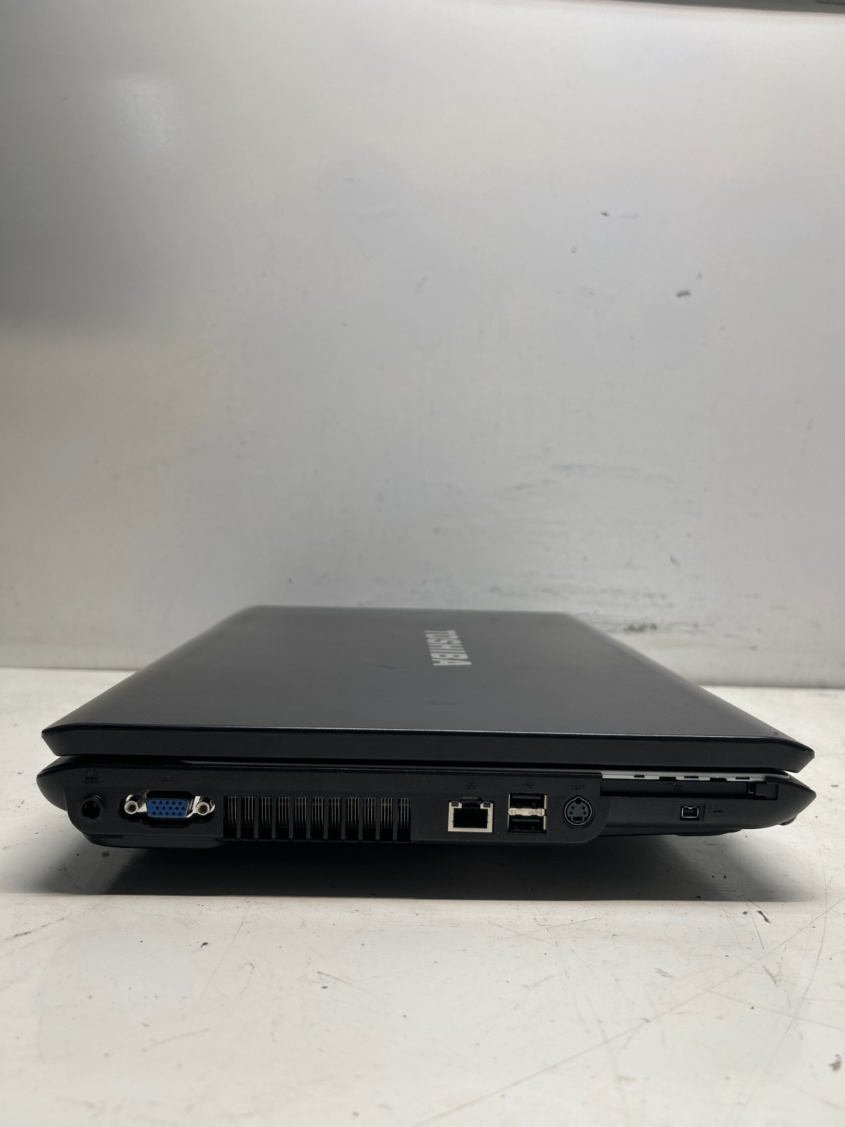 Toshiba Satellite P205D-S7436 AMD Athlon 64 X2 Dual-Core 1.7GHz 3GB NO HDD