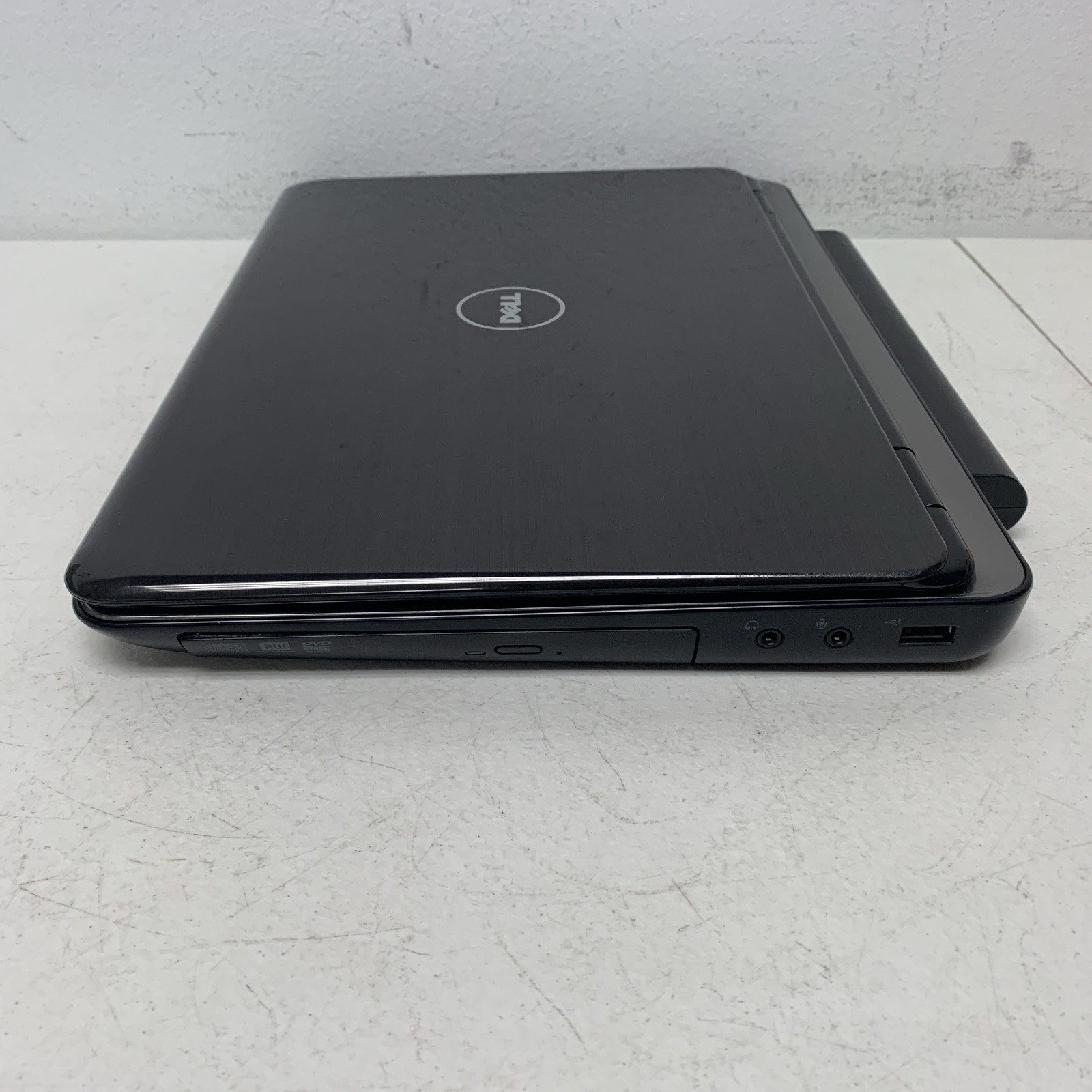 DELL INSPIRON N4010 i3-M350 2.-27ghz 4GB Ram 500gb Hdd Wind 10 Home Read Descri