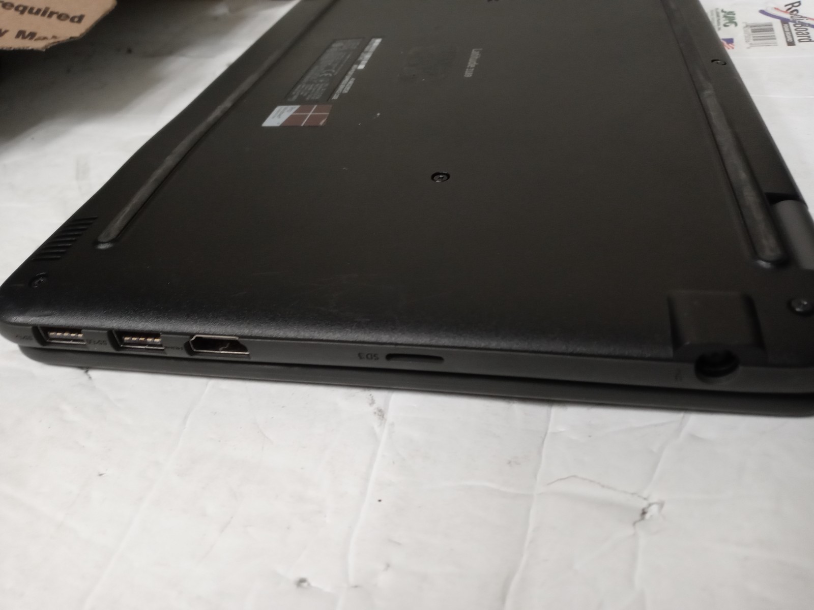 Dell Latitude 3189 2-IN-1 Celeron N3350 CPU 1.10GHz 4GB RAM 64GB NO OS NO ADAPTE