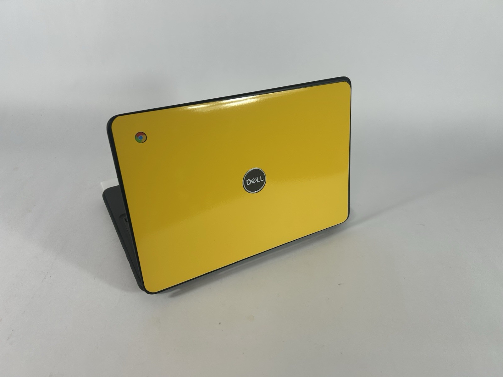 Dell Chromebook (11.6″,Celeron, 4GB RAM 32GB, ChromeOS touch screen yellow