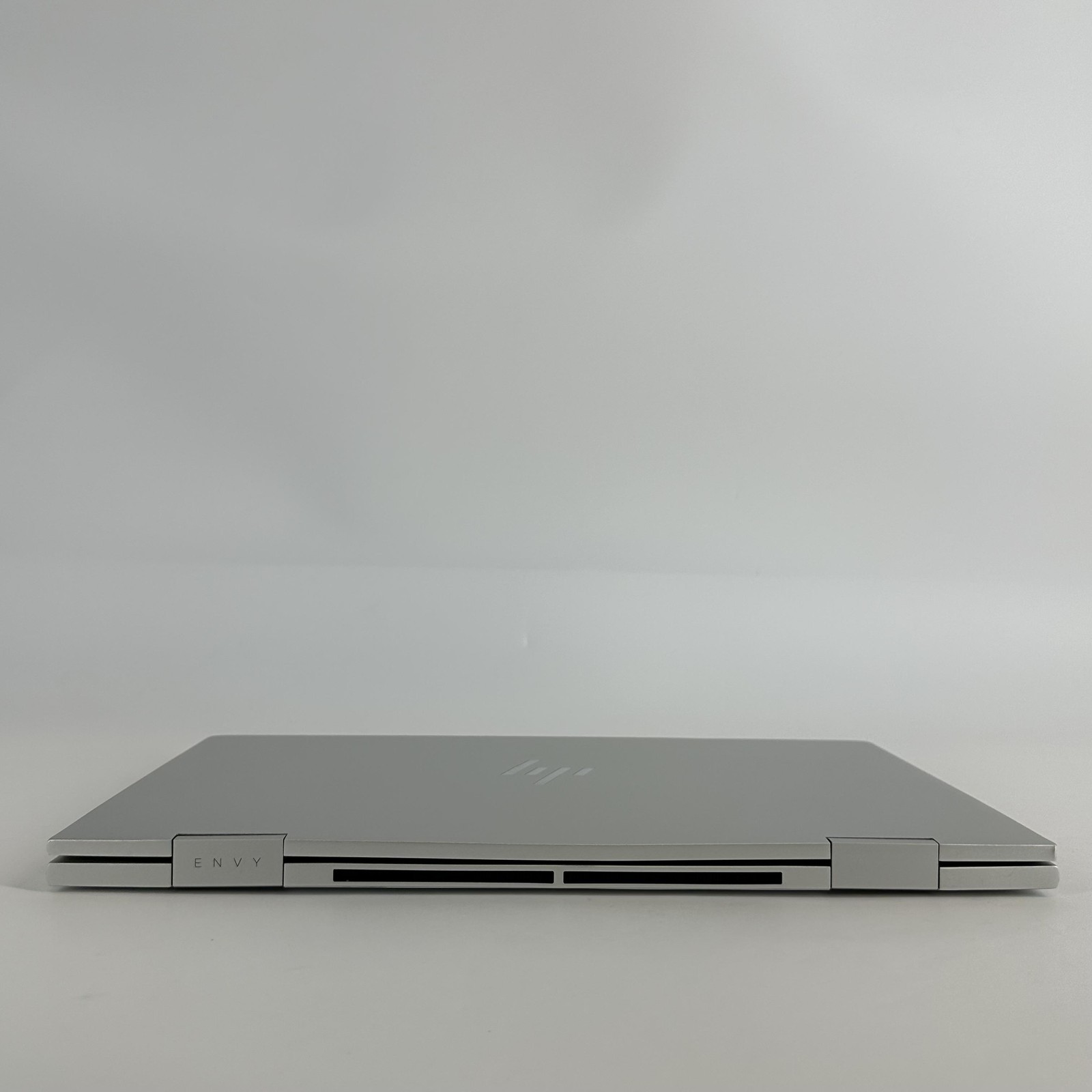 HP Envy x360 15.6 FHD TOUCH 2.1 GHz i7-1260P 16GB 1TB SSD Very Good