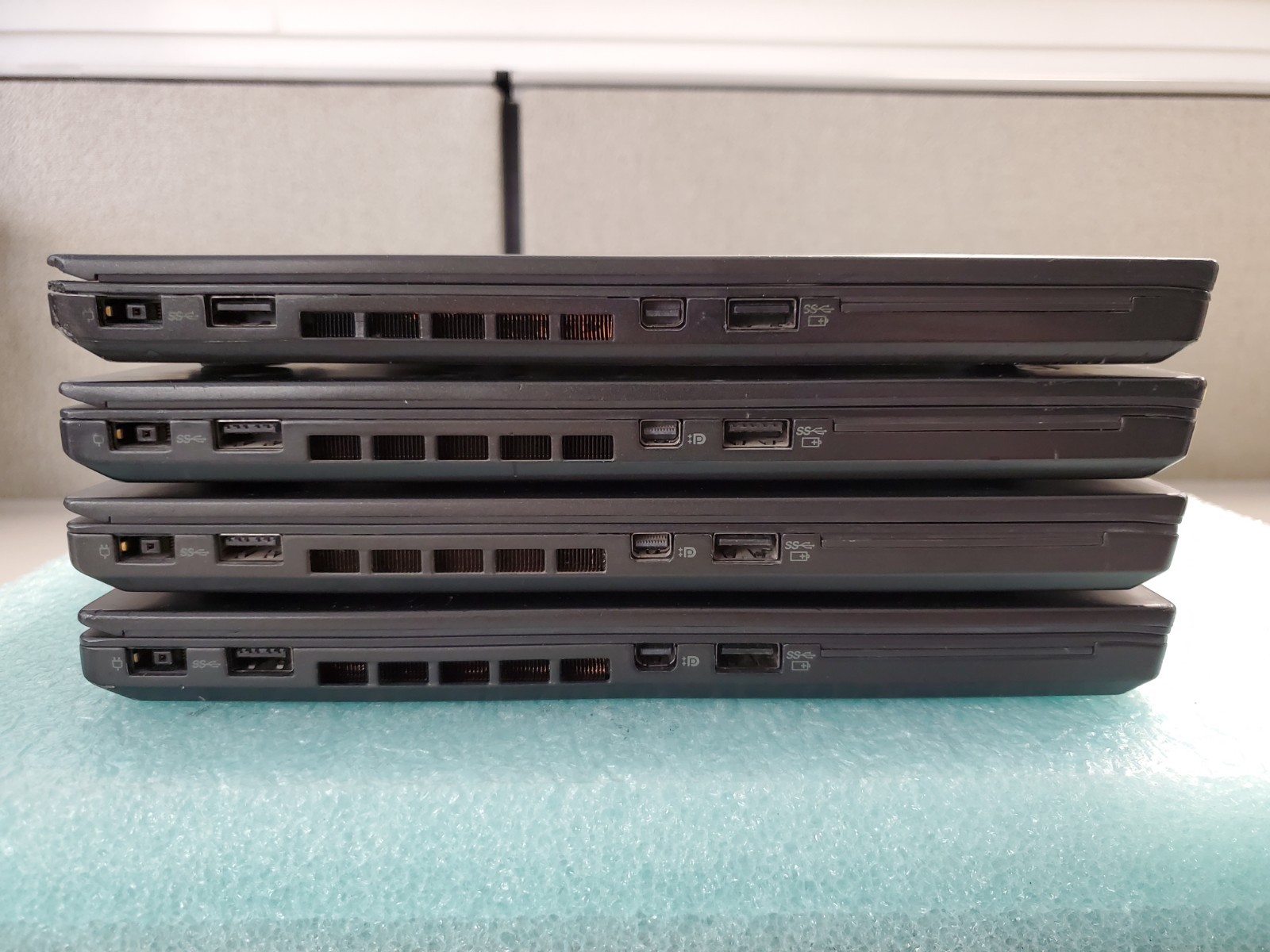 4x Lenovo ThinkPad T450s i5-5300U 4GB RAM No HD/OS *BIOS/Read* | C1084*