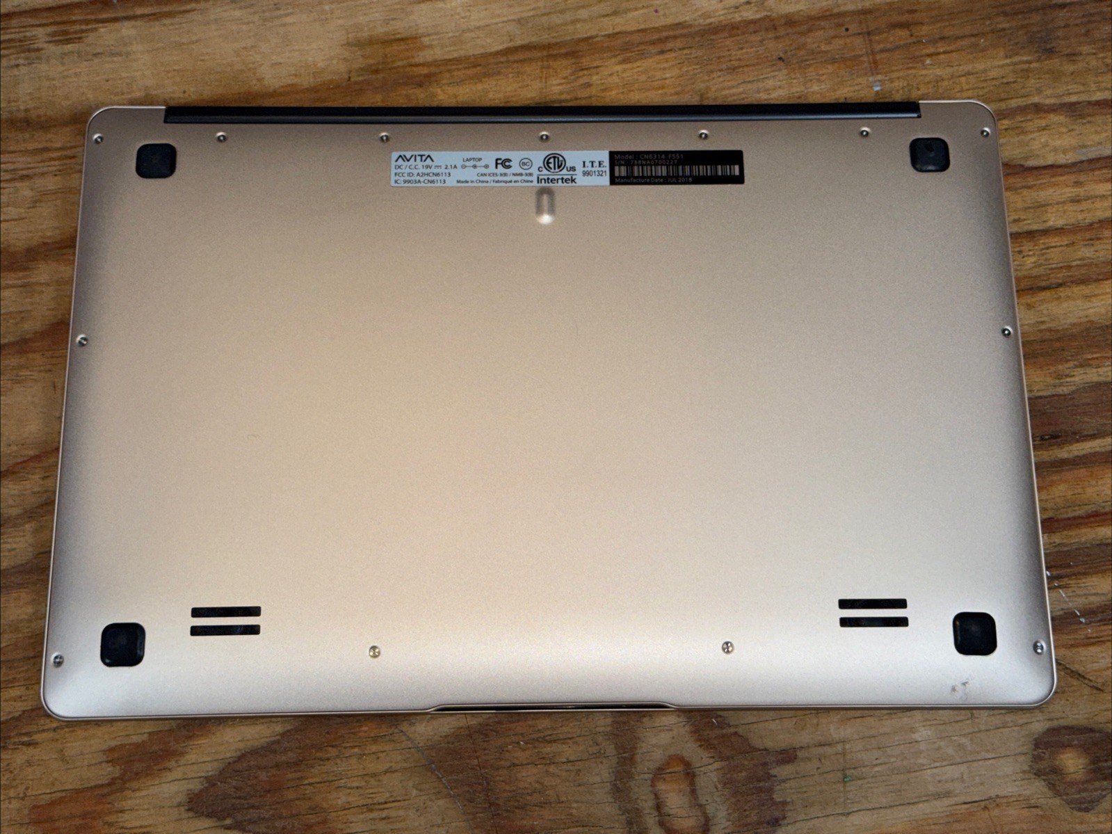 AVITA Clarus CN6314 F551 Gold HDMI 14″ Intel Core i5 7th Gen Laptop For Parts