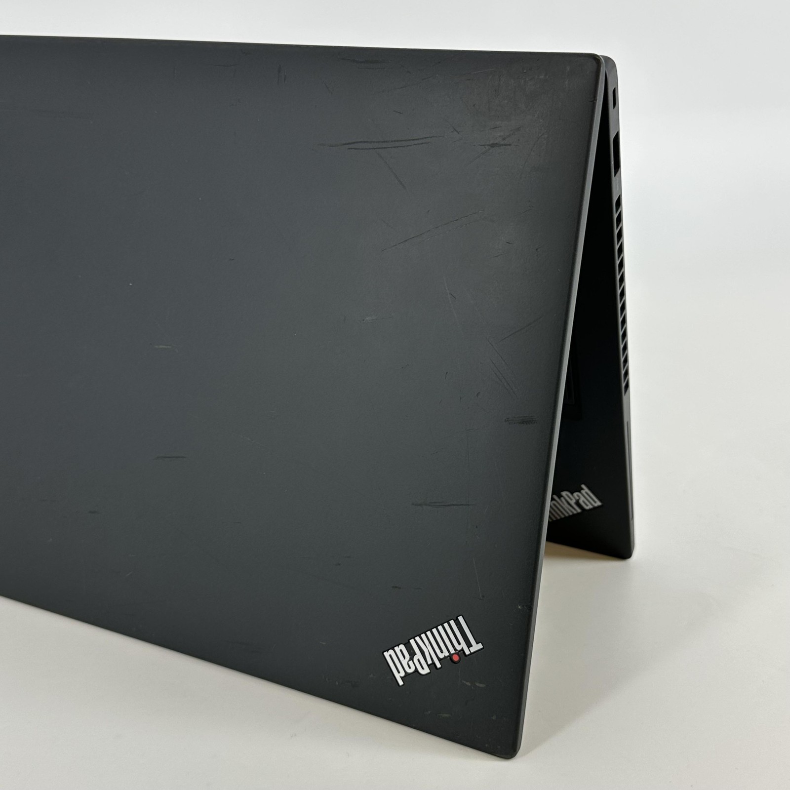 Lenovo ThinkPad P14s Gen 3 FHD+ 2.1 GHz i7-1260P 24GB 512GB SSD NVIDIA T550 Good