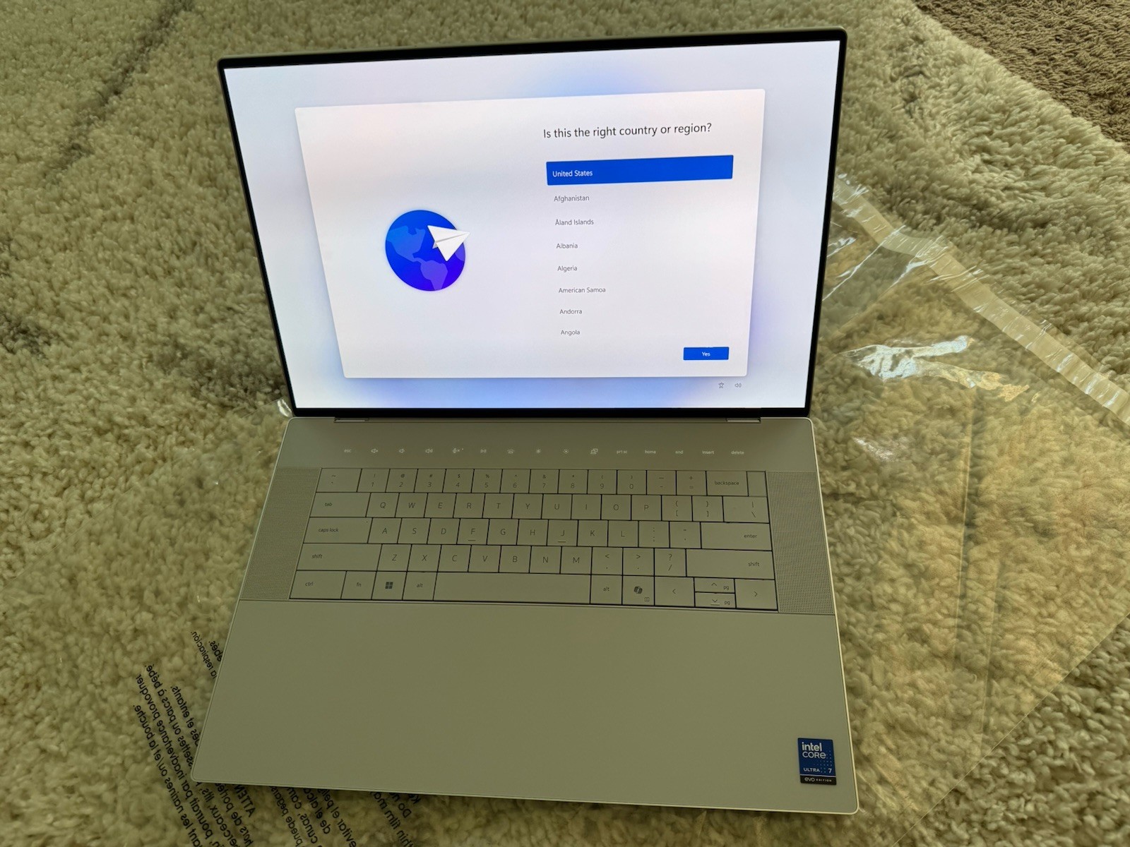 Dell 16 (XPS 16) Premium, 4K OLED Touch, Ultra 7 255H 32GB 1TB RTX 5050