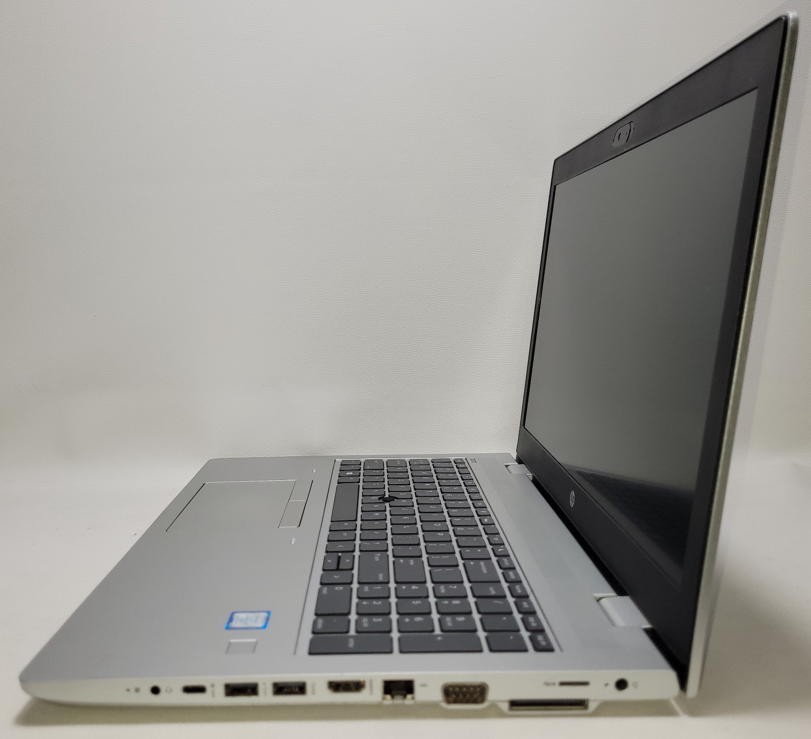 HP Probook 650 G5 i7-8665U RAM 8GB NO ADAPTER (UID TEC967A41D)