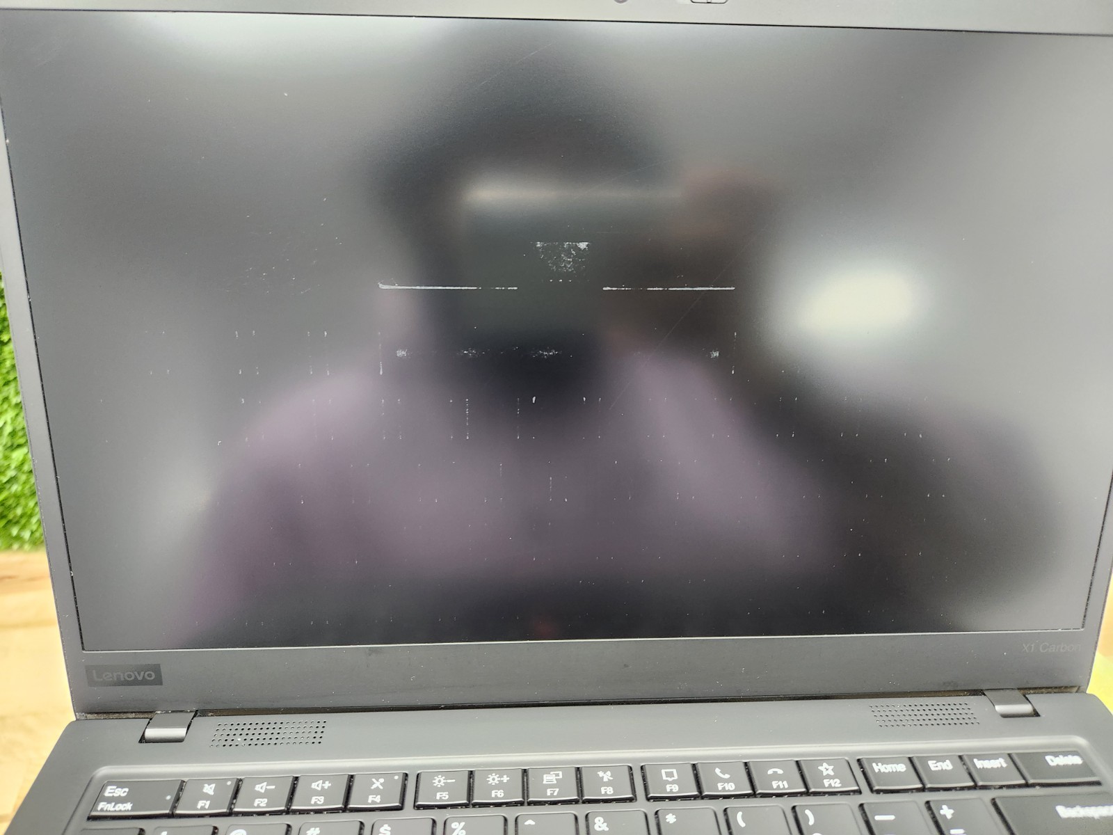 Lenovo ThinkPad X1 Carbon Gen 8 14″ QHD i7-10610U 16GB 256GB SSD Windows 11 Pro~
