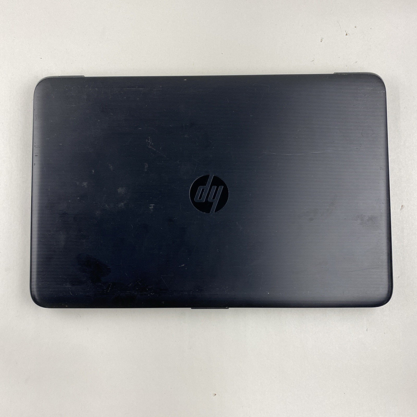 HP 15-ba079dx AMD A10-9600P 2.40GHz 4GB RAM 15.6″ No Battery/HDD/OS BAD SCREEN