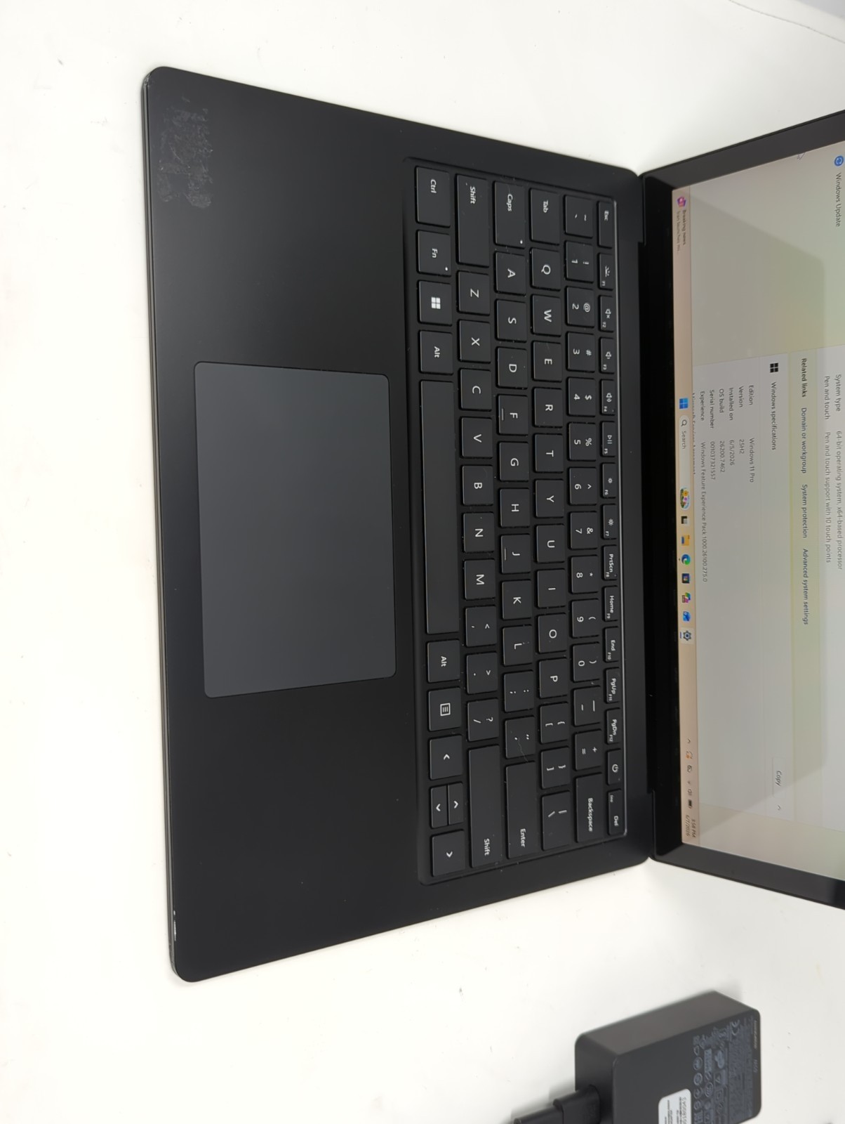 Microsoft Surface Laptop 4 1951 13.5″ Touch i5-1145G7 16GB RAM 250GB NVME
