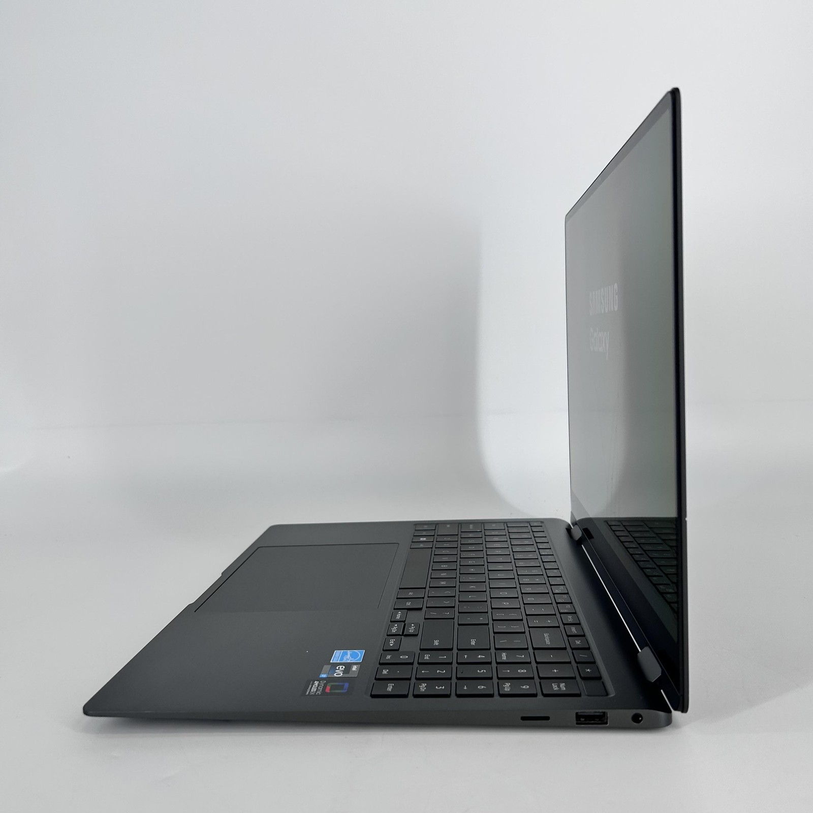 Samsung Galaxy Book3 Pro 360 16 QHD+ TOUCH i7-1360P 16GB 1TB SSD CRACKED SCREEN