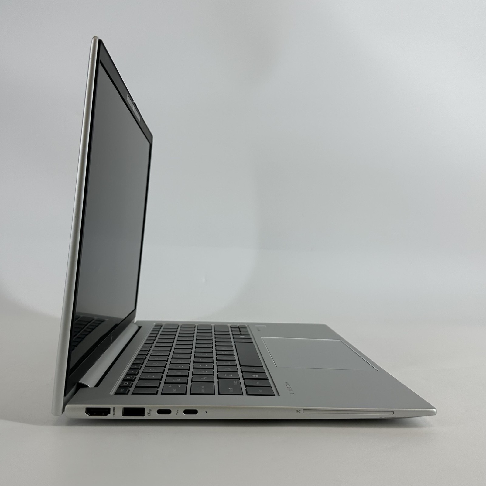 HP Elitebook 845 G11 14 Silver FHD+ 3.3 GHz Ryzen 7 PRO 8840U 32GB 512GB SSD