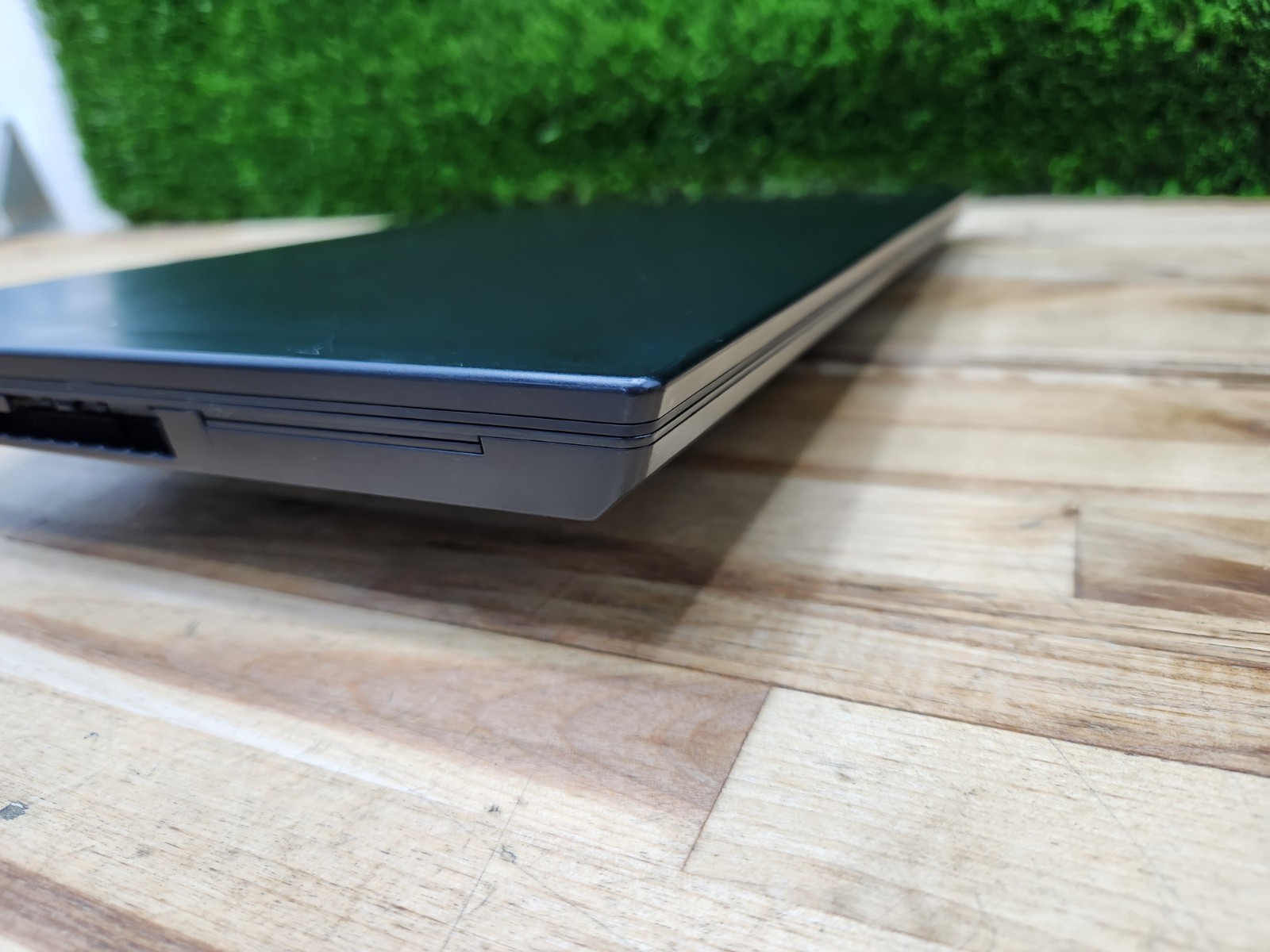 Lenovo ThinkPad P15V Gen 1 15.6″ FHD i7-10875H 2.30GHz 32GB RAM Windows 11 Pro ~