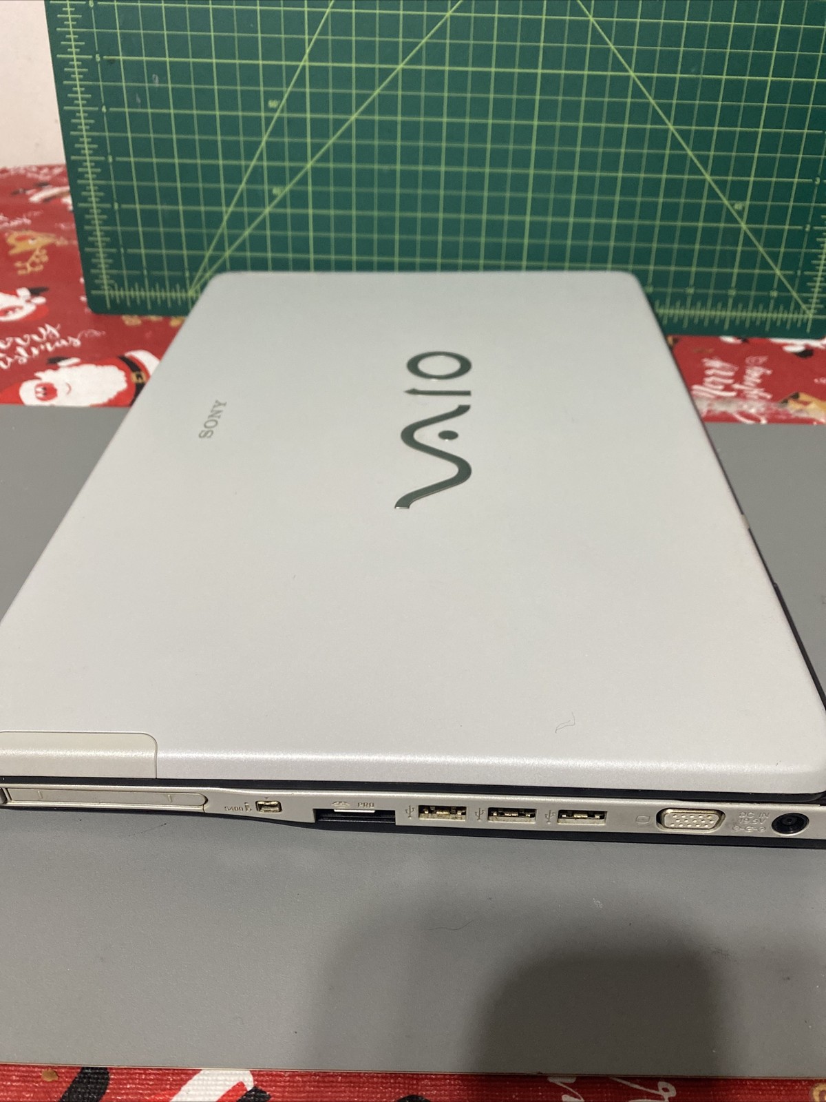 Sony Vaio VGN-FS740/W PCG-7D2L Intel Centrino 2GB NO HDD – Prts/Repair Laptop