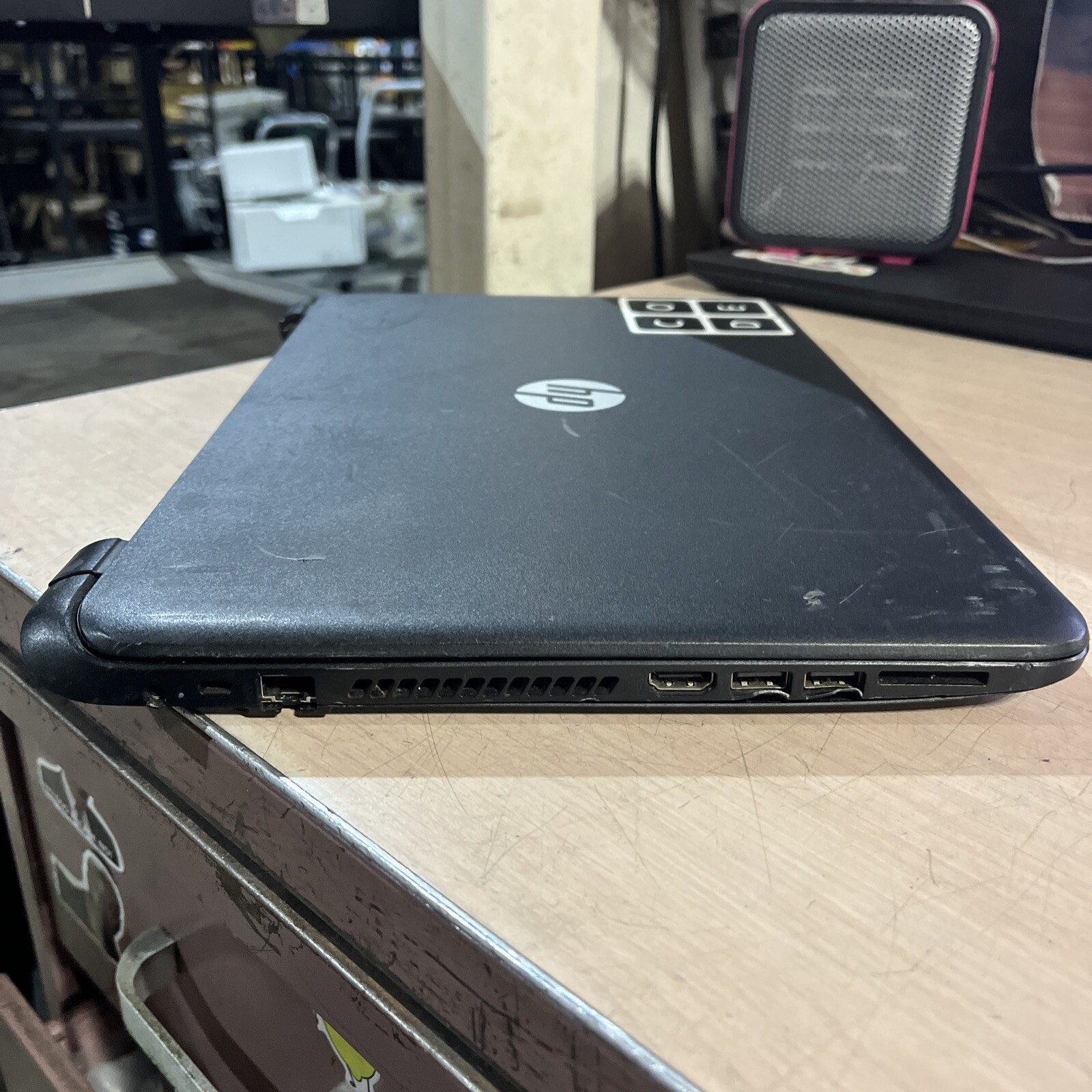 HP 15-F305DX 8GB RAM NO HD