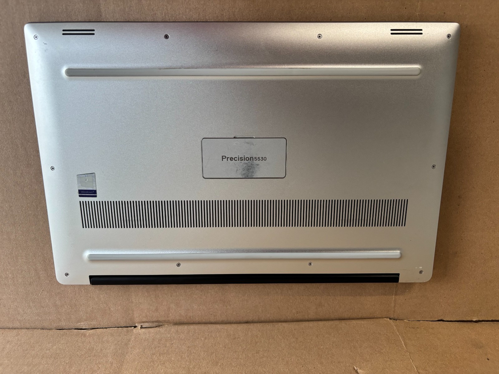 DELL PRECISION 5530 i9-8950HK 2.9GHZ RAM 16GB SSD 1TB QUADRO P2000 4GB BLUETOOTH