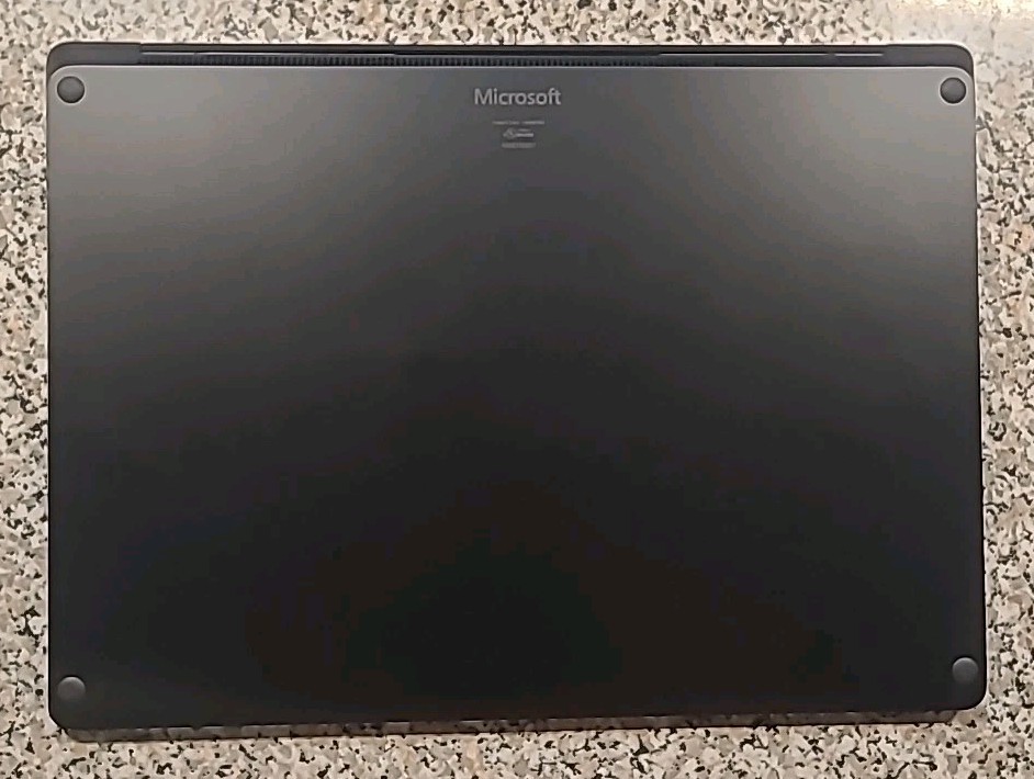 Microsoft Surface Laptop 3 1.2GHz i5-1035G7 8GB RAM 256GB SSD 13″ Win11P Touch