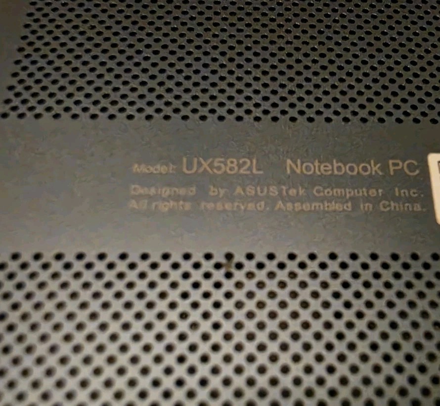 ASUS ZenBook Pro Duo (UX582) 15″ i7-10870H 16GB RAM 1TB SSD RTX 3070