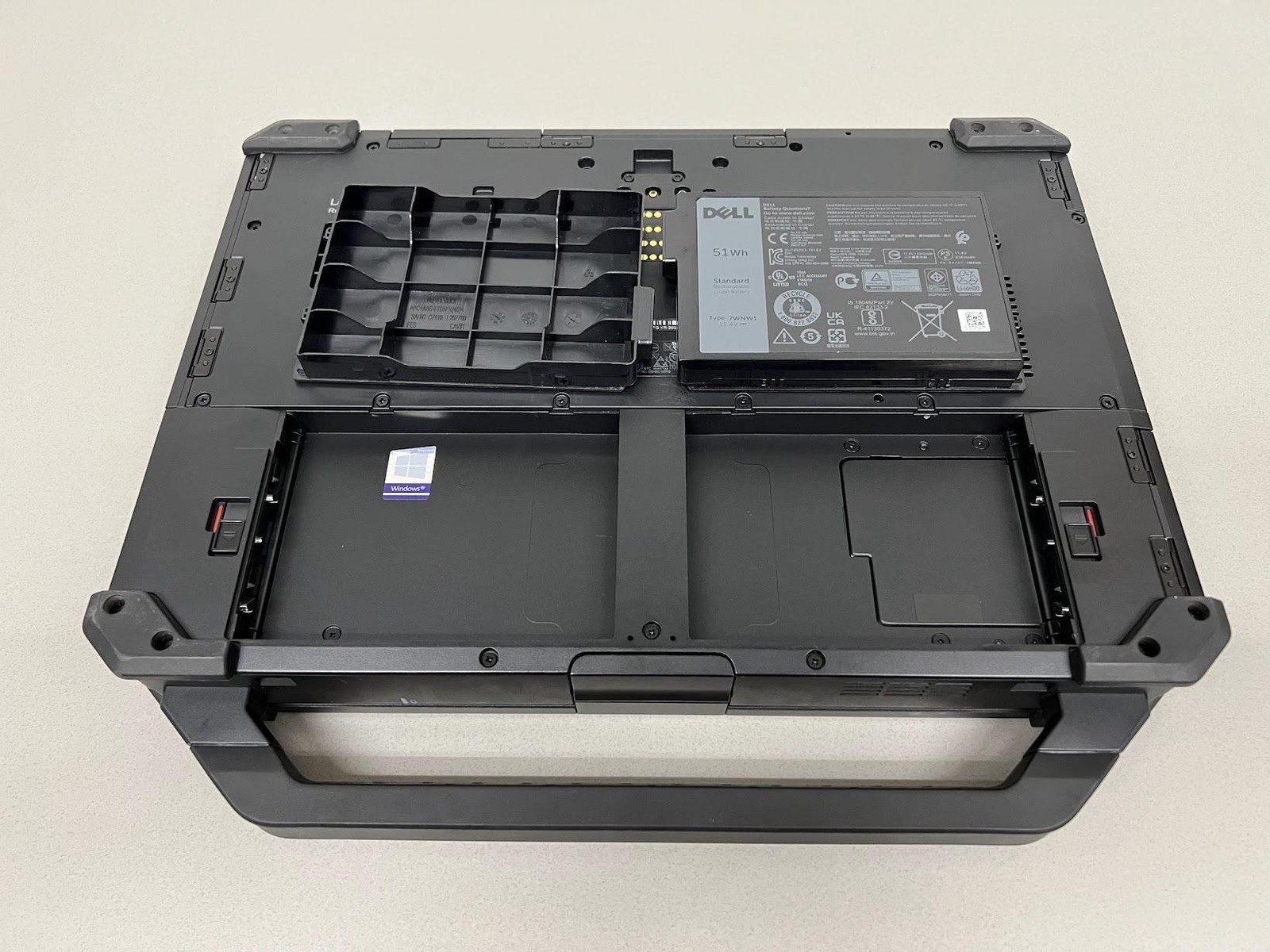 Dell Latitude 5424 Rugged – i5-8350U, 16GB RAM, 240GB SSD, Touchscreen, LTE #001