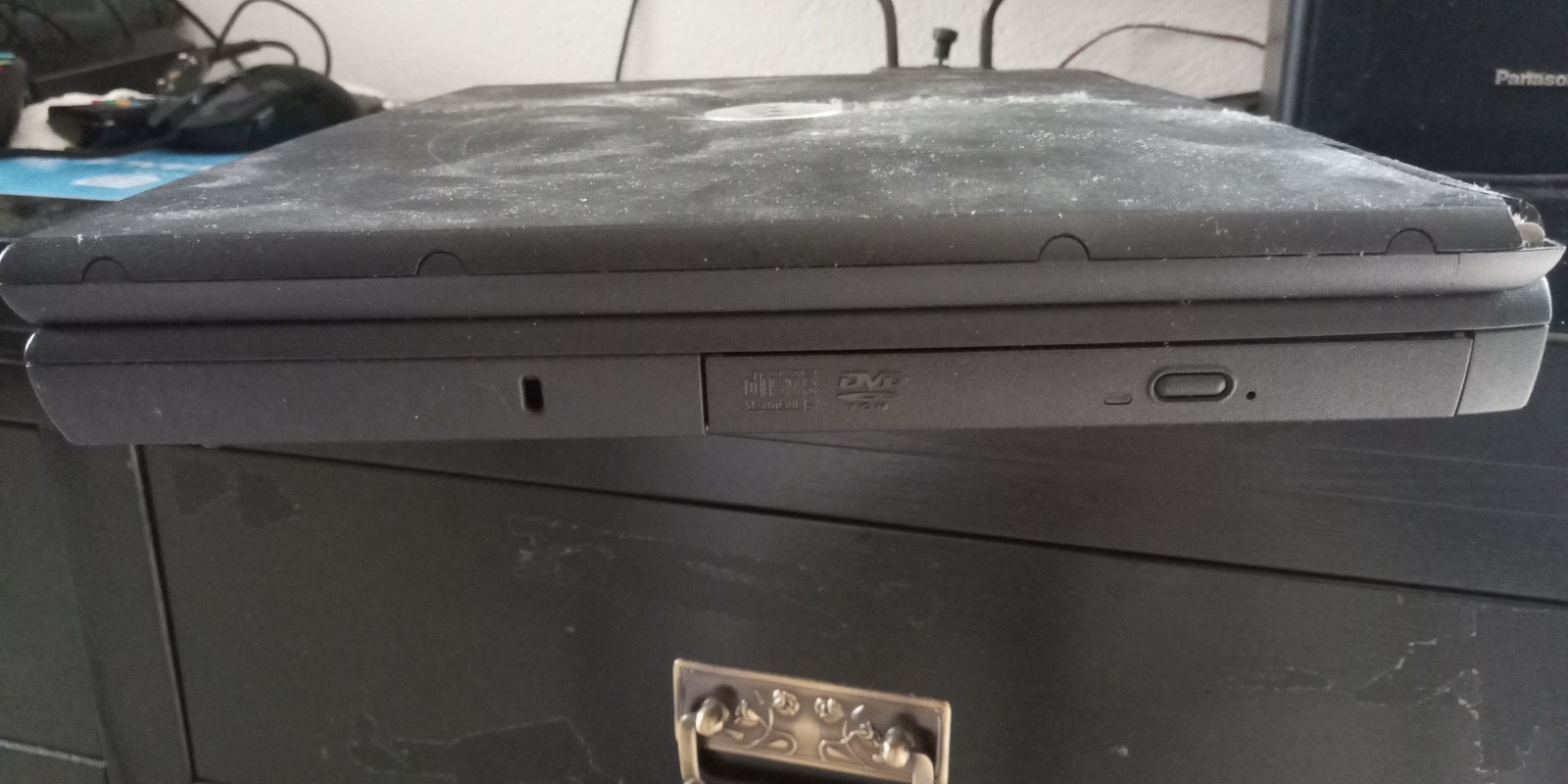 Dell Inspiron 2650 retro gaming laptop with Nvidia Geforce2 GO 16MB GPU