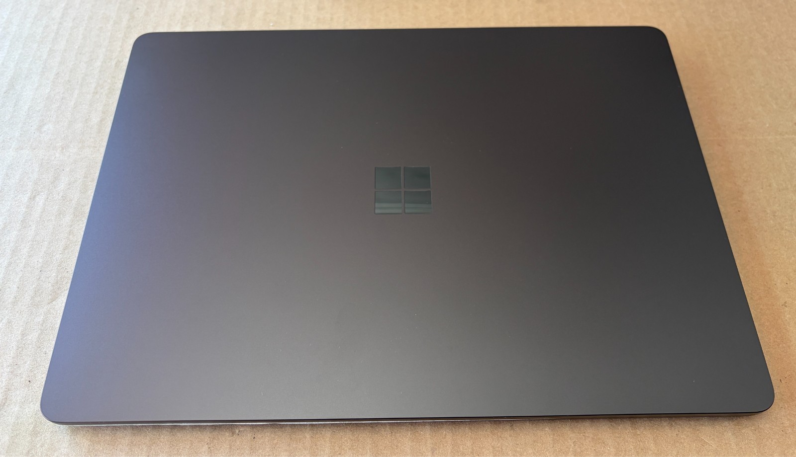 Microsoft Surface Laptop 8 13.8″ Touch Core Ultra 5-335 16GB 512GB Windows 11Pro
