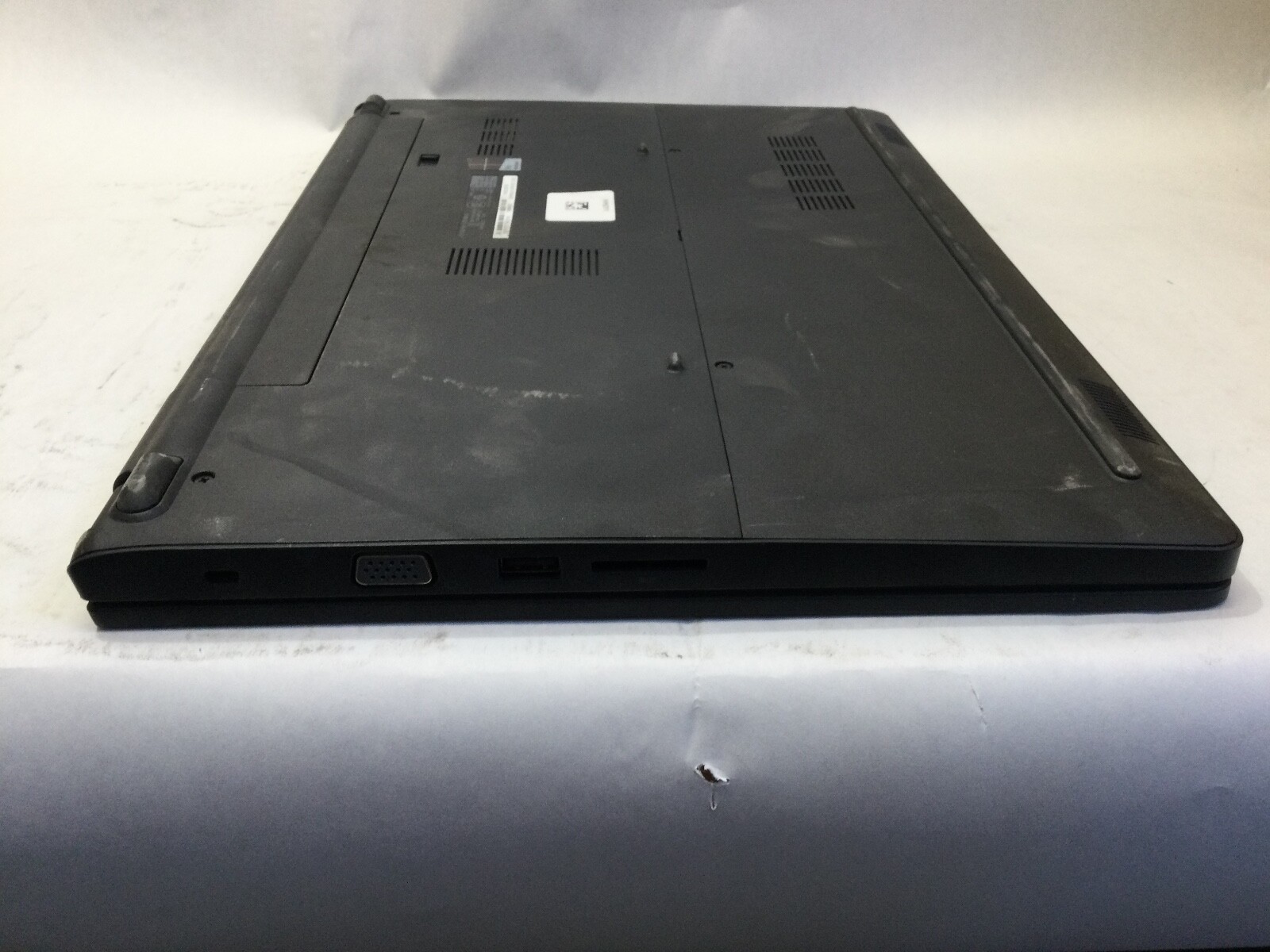 DELL LATITUDE 3560 – I5 5200U – 8GB RAM – BOOTS TO BIOS – AS IS – READ DESC – BB