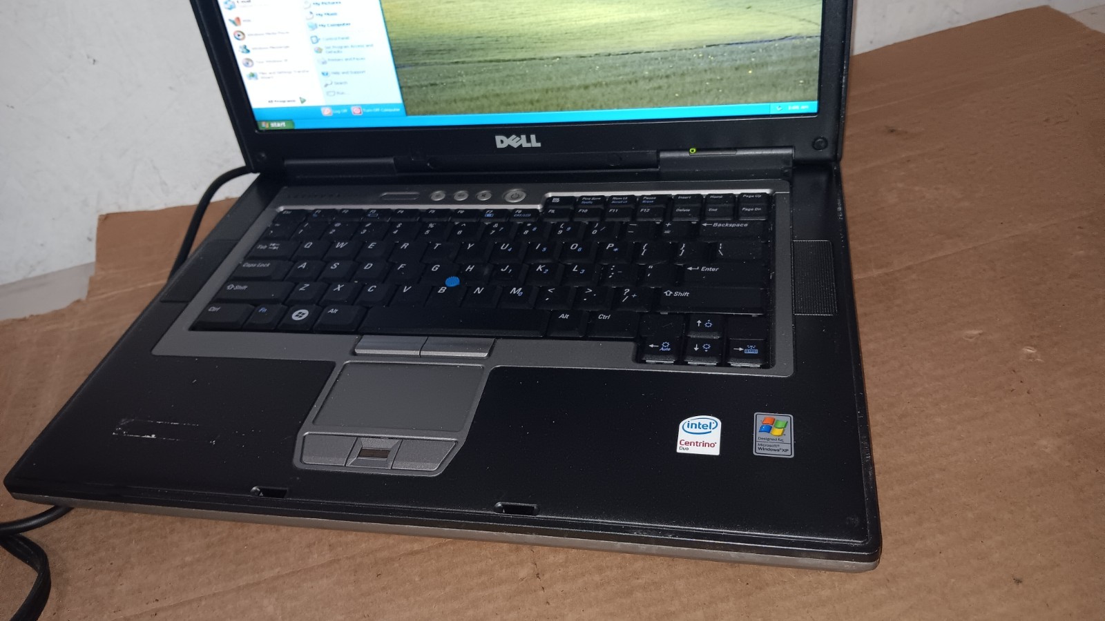 Vintage Dell Latitude D830 D820 Retro XP Gaming Laptop Windows XP pro 4GB Ram