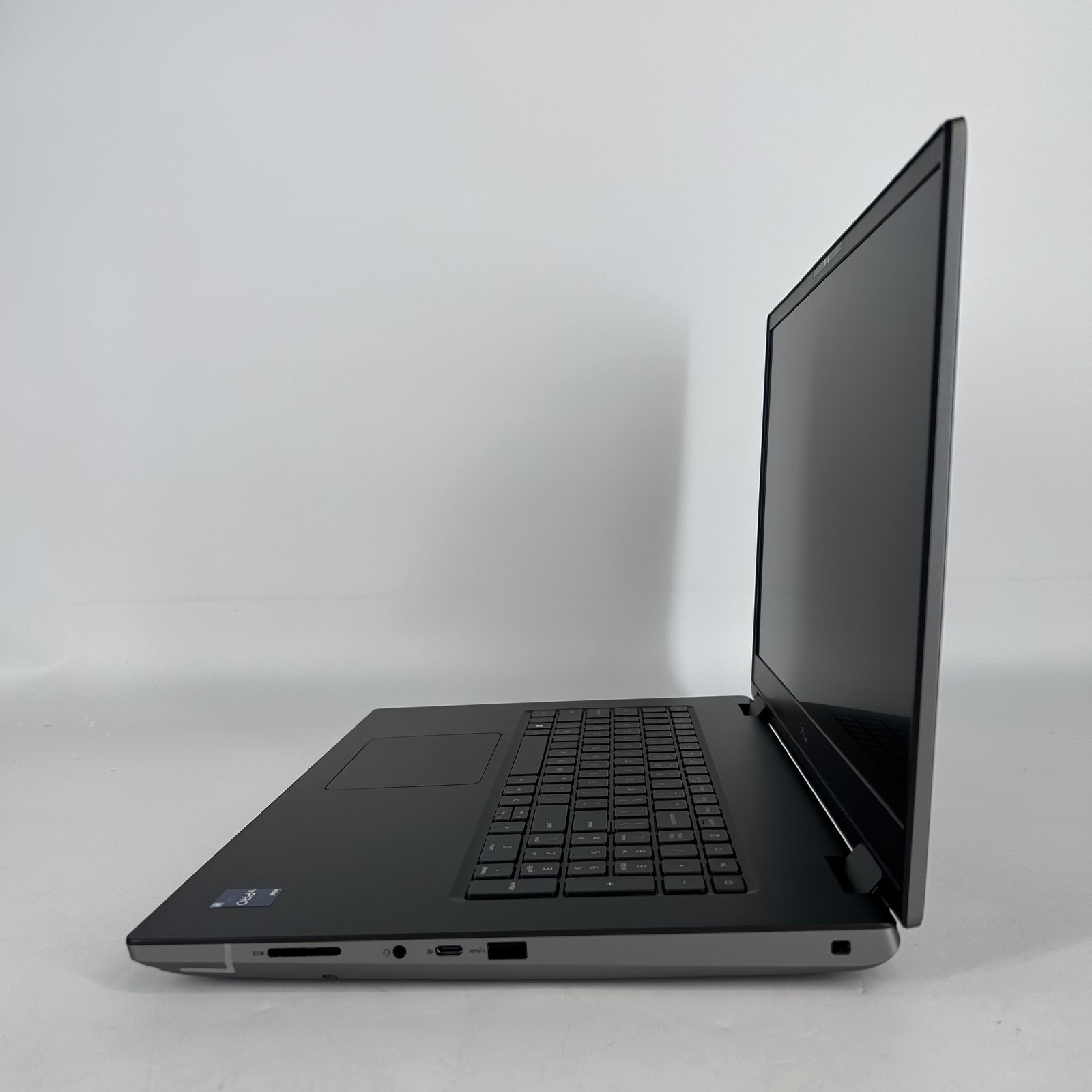 Dell Precision 7780 17.3 FHD TOUCH 2.2 GHz i9-13950HX 64GB 1TB SSD RTX 3500 Ada