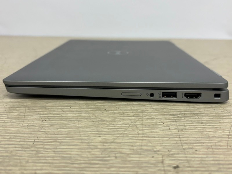 Dell Latitude 5330 FHD Intel i7-1265U 16GB RAM 256GB SSD Windows 11 Pro Laptop
