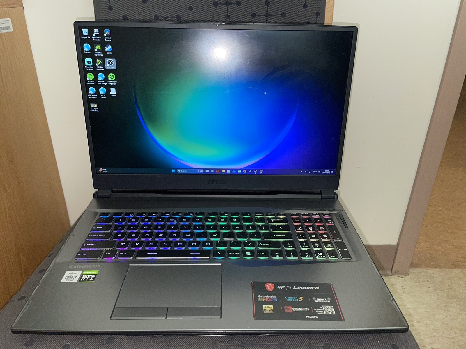 MSI GP75 Leopard 10SFK-026 17.3″ (512GB SSD, Intel Core i7 10th Gen., 5.00 GHz,