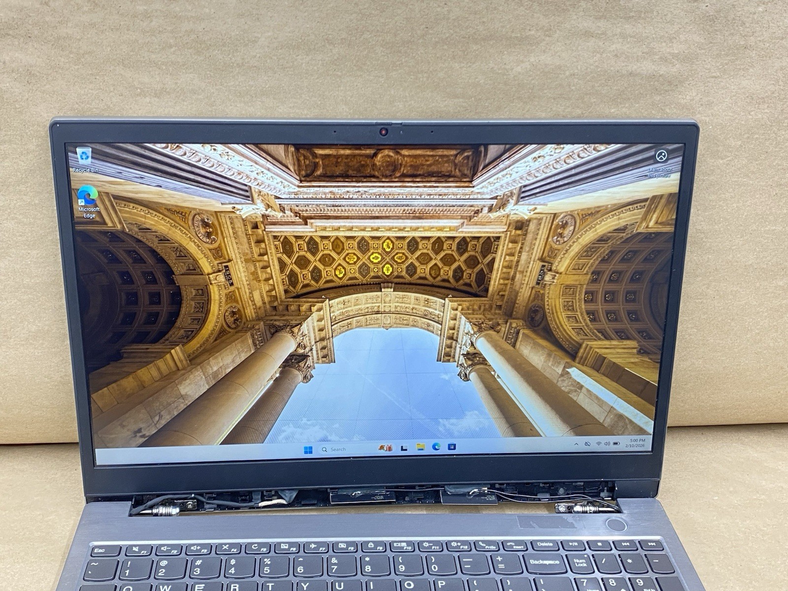 Lenovo 20RW – 15.5″ 1920×1080 – i5-10210U – 8GB – 128GB SSD – Win 11 Pro READ