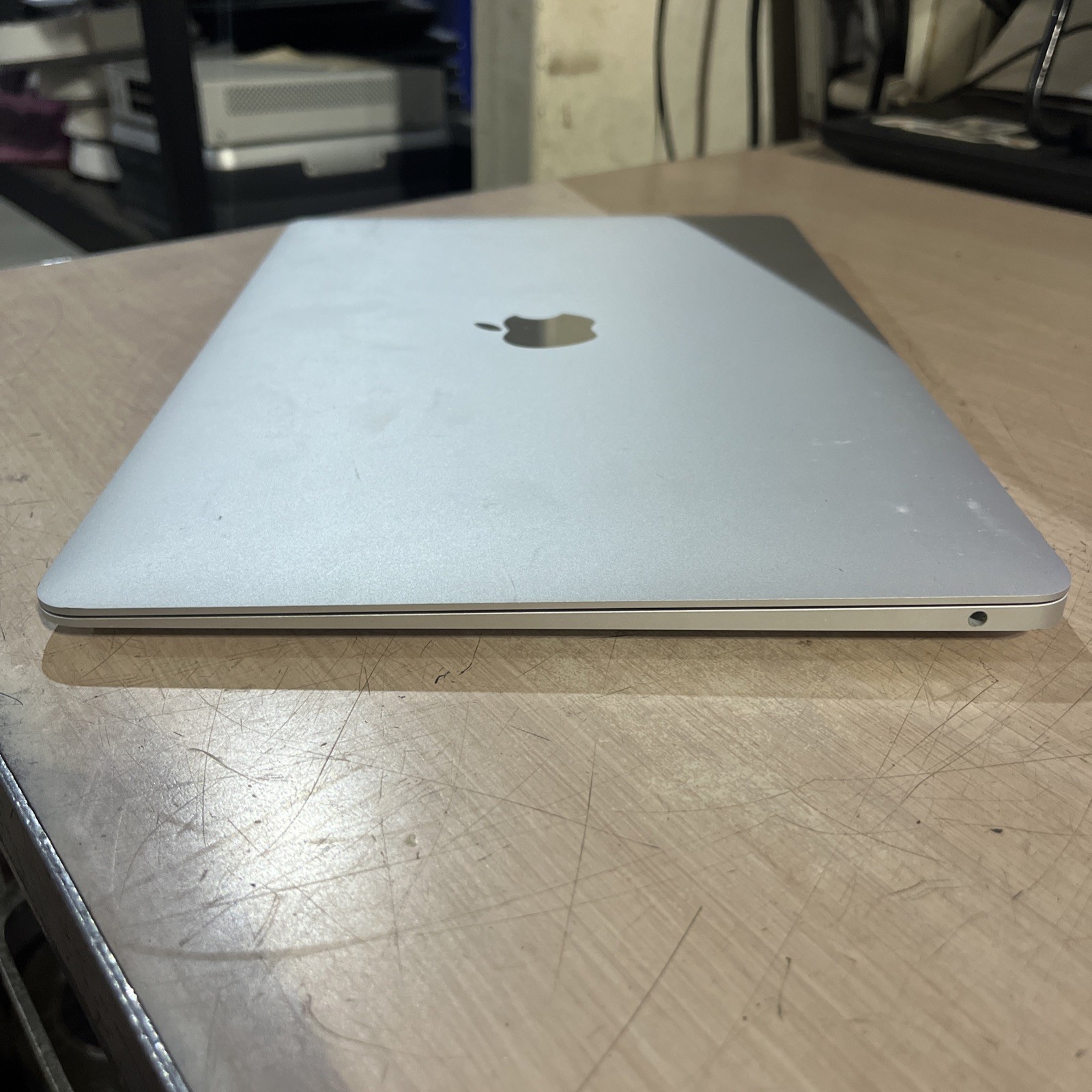 APPLE MACBOOK AIR 13″ SCISSOR, 2020 CORE I3-1000NG4 1.1GHZ 8GB RAM 256SSD ,