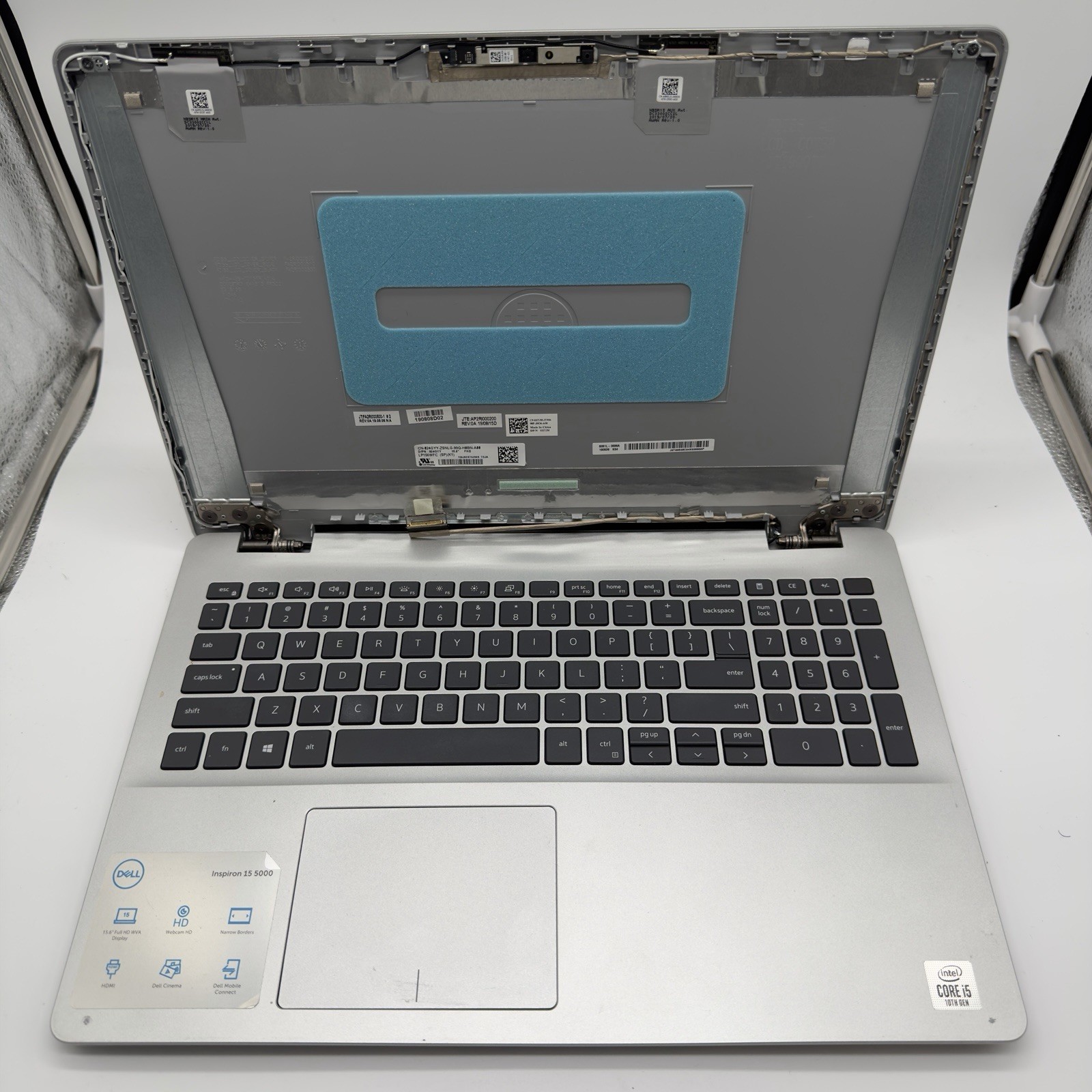 Dell Inspiron 15 5000 15.6” UHD 1080p i5-10th L25