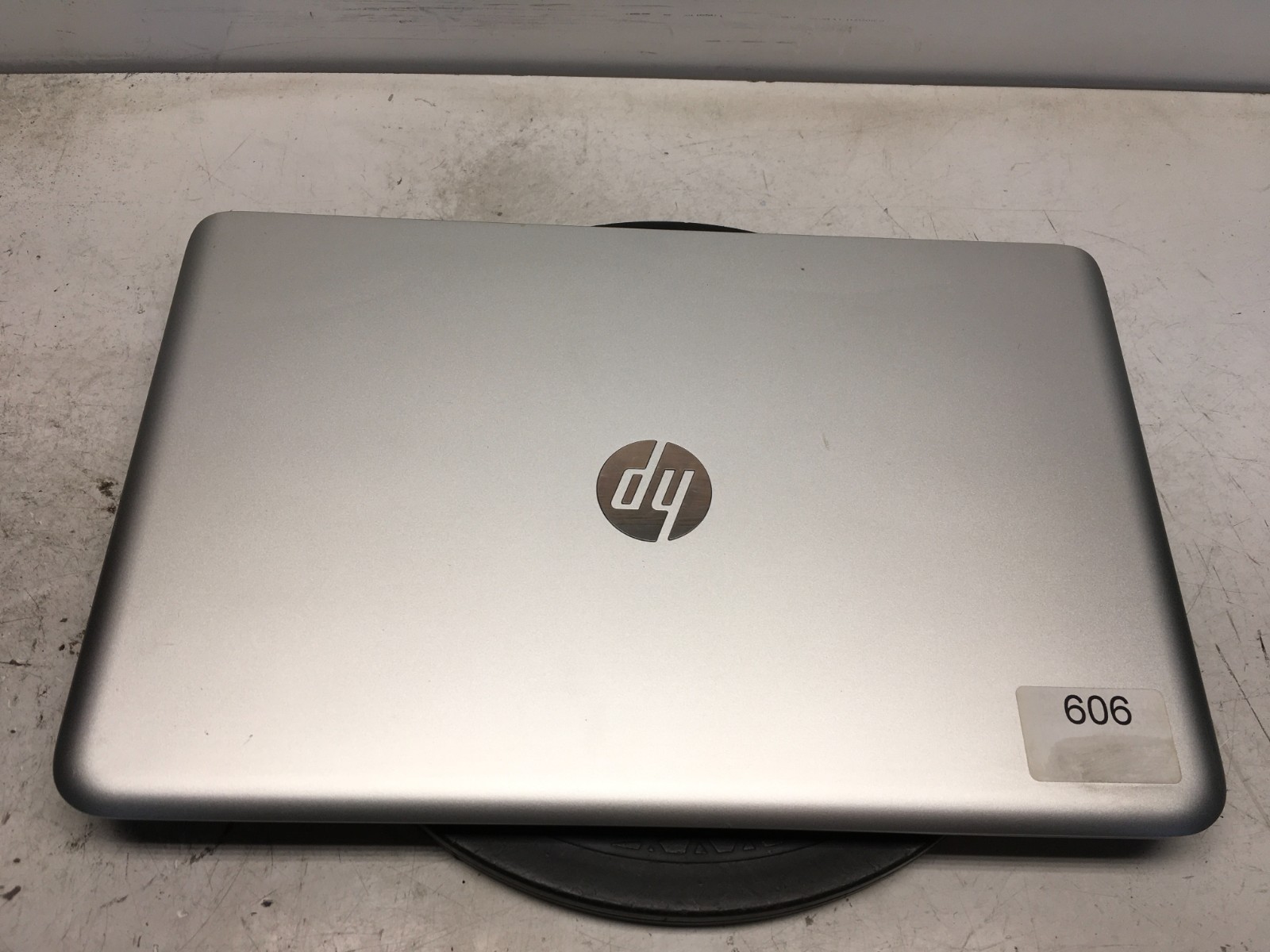 HP Envy TS 15-J020US AMD A8-5550M 2100MHz 8 GB NO HDD
