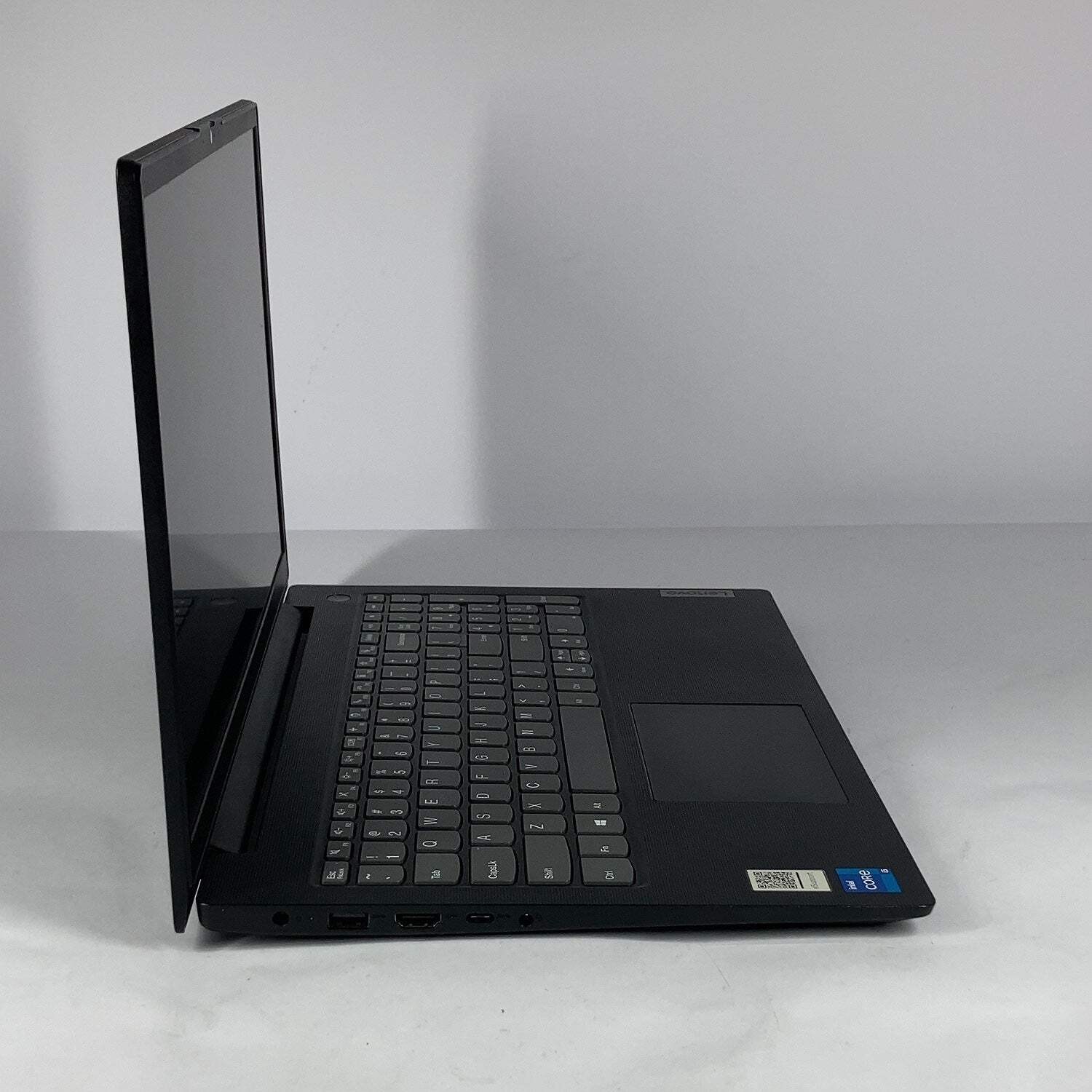 Broken Lenovo V15 G2 ITL 15.6″ i5-1135G7 2.4GHz 8GB RAM FOR PARTS READ