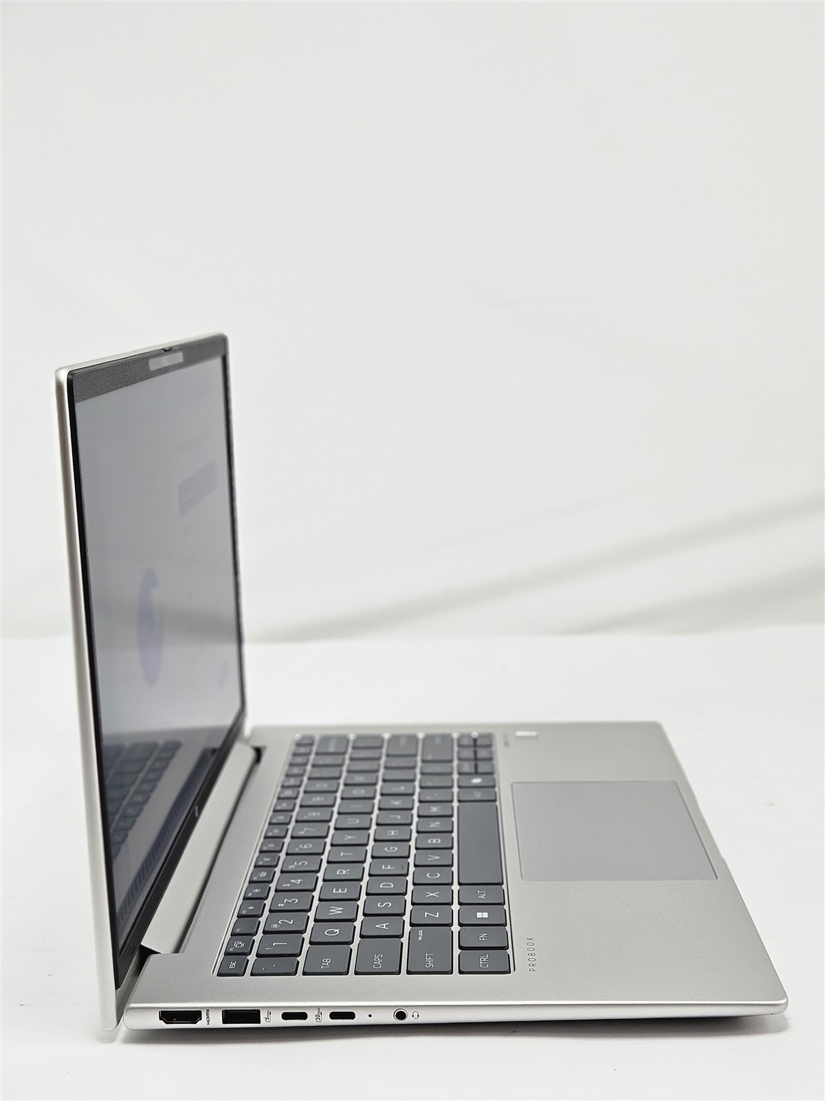 HP ProBook 445 G11 AMD Ryzen 7 7735U 32GB 512GB SSD 14″ AMD Radeon 680M