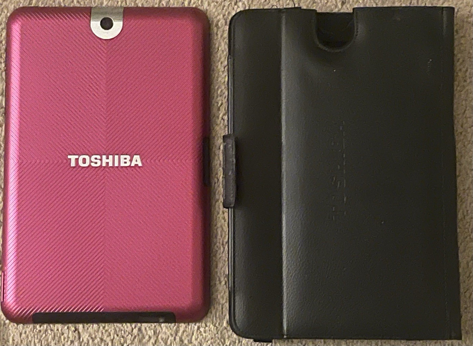 Android Toshiba Thrive Google Touch-Screen Tablet Mint Condition/Cracked Screen