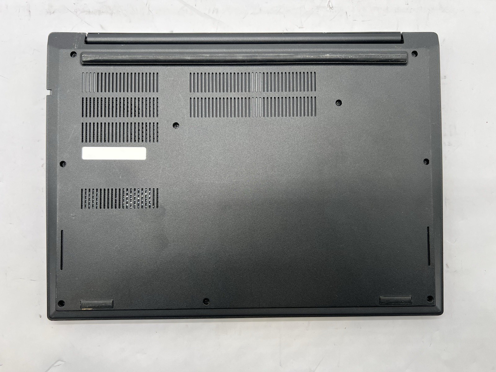 Lenovo ThinkPad E495, AMD Ryzen 5 3500U, 2.1GHz, 8GB RAM-No HDD/OS/Adapter