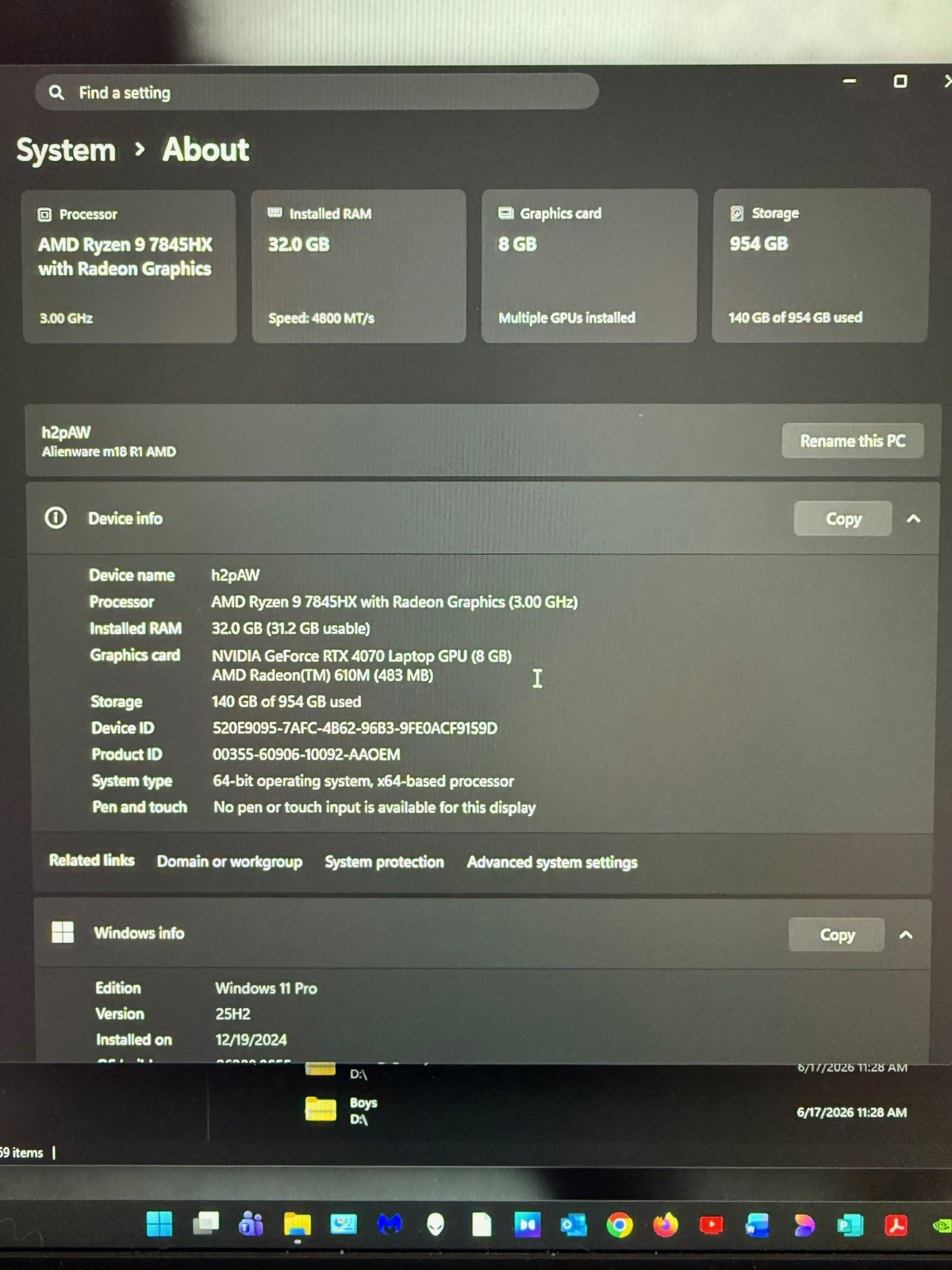 Alienware M18 R1 Ryzen 9 7845HX 3.0GHz 32GB RAM 1TB SSD NVIDIA GeForce RTX 4070