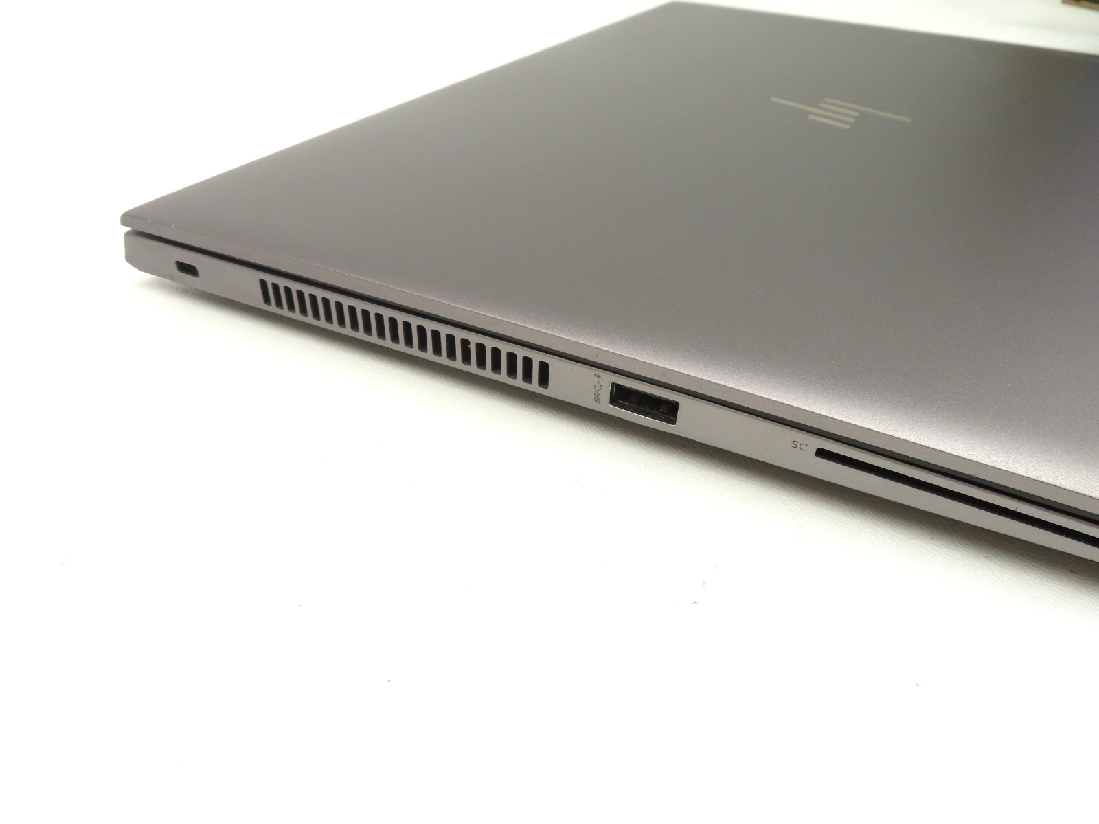 HP Zbook 15u G5 15.6″ Intel i7-8550U 1.8GHz 16GB RAM 512GB SSD PRO WX 3100