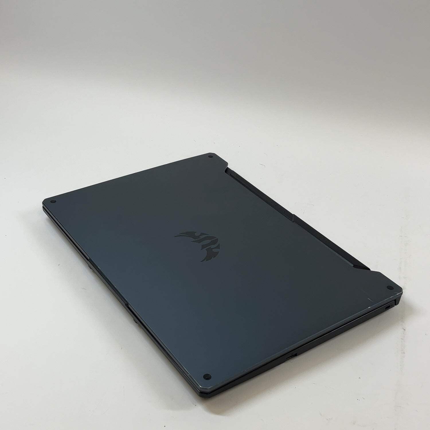 Asus TUF A15 FA566I 15.3″ Ryzen 5 4600H 8GB RAM 512GB SSD GeForce GTX 1650