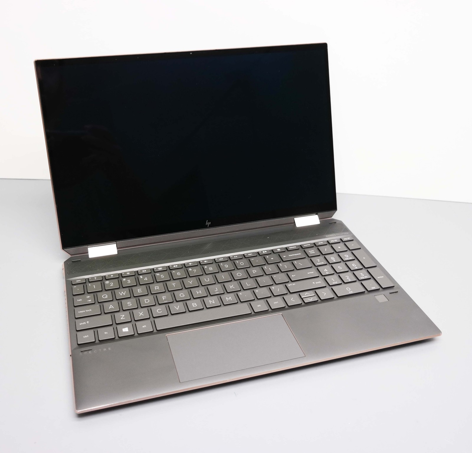 HP Spectre x360 15-EB0053DX 15.6″ Core i7-10750H 16GB 1TB SSD GTX 1650 Ti