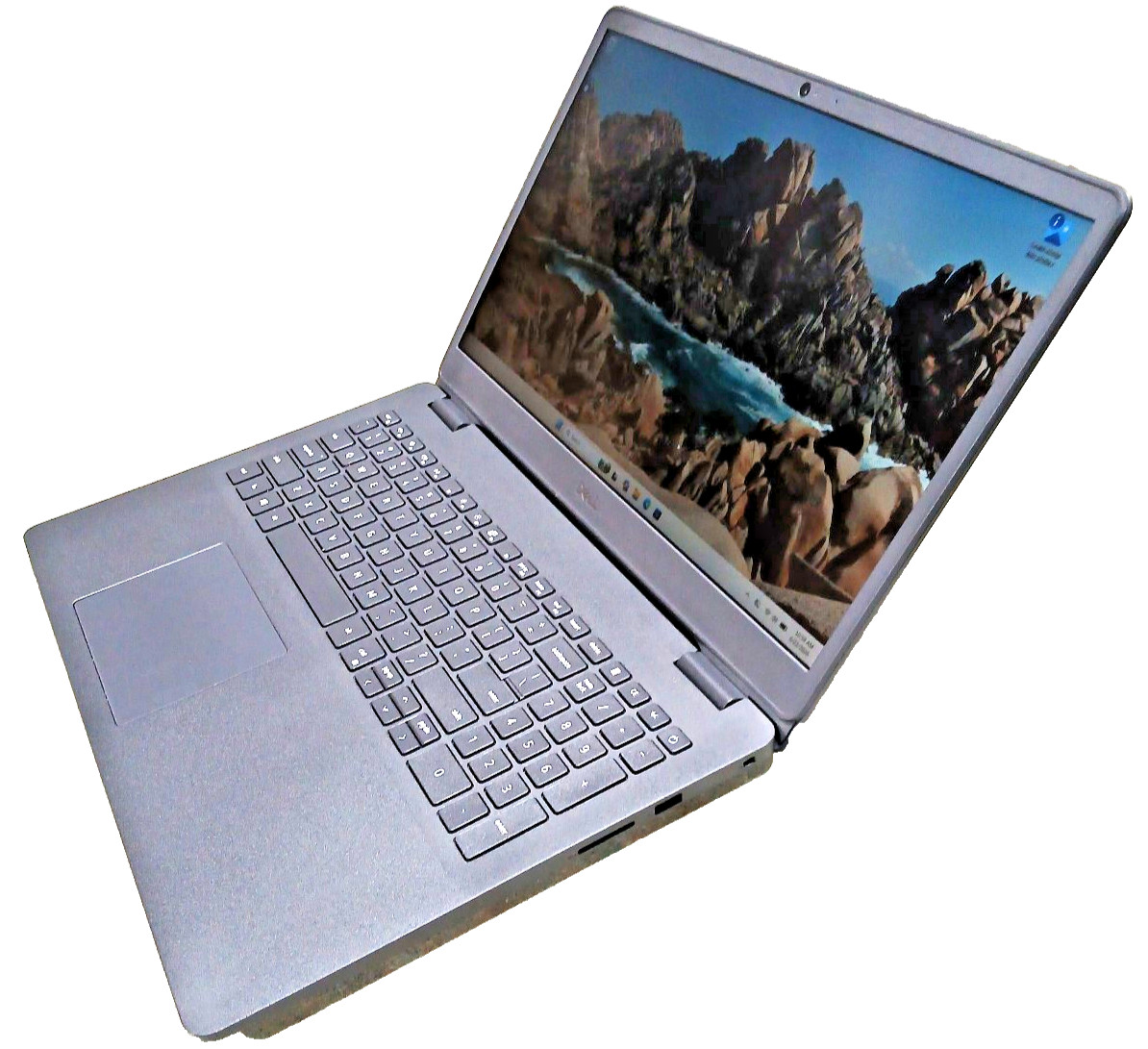 dell inspiron 3501 11th gen, win 11, intel core i3-1115g4, 16 gb, 256 nvme.