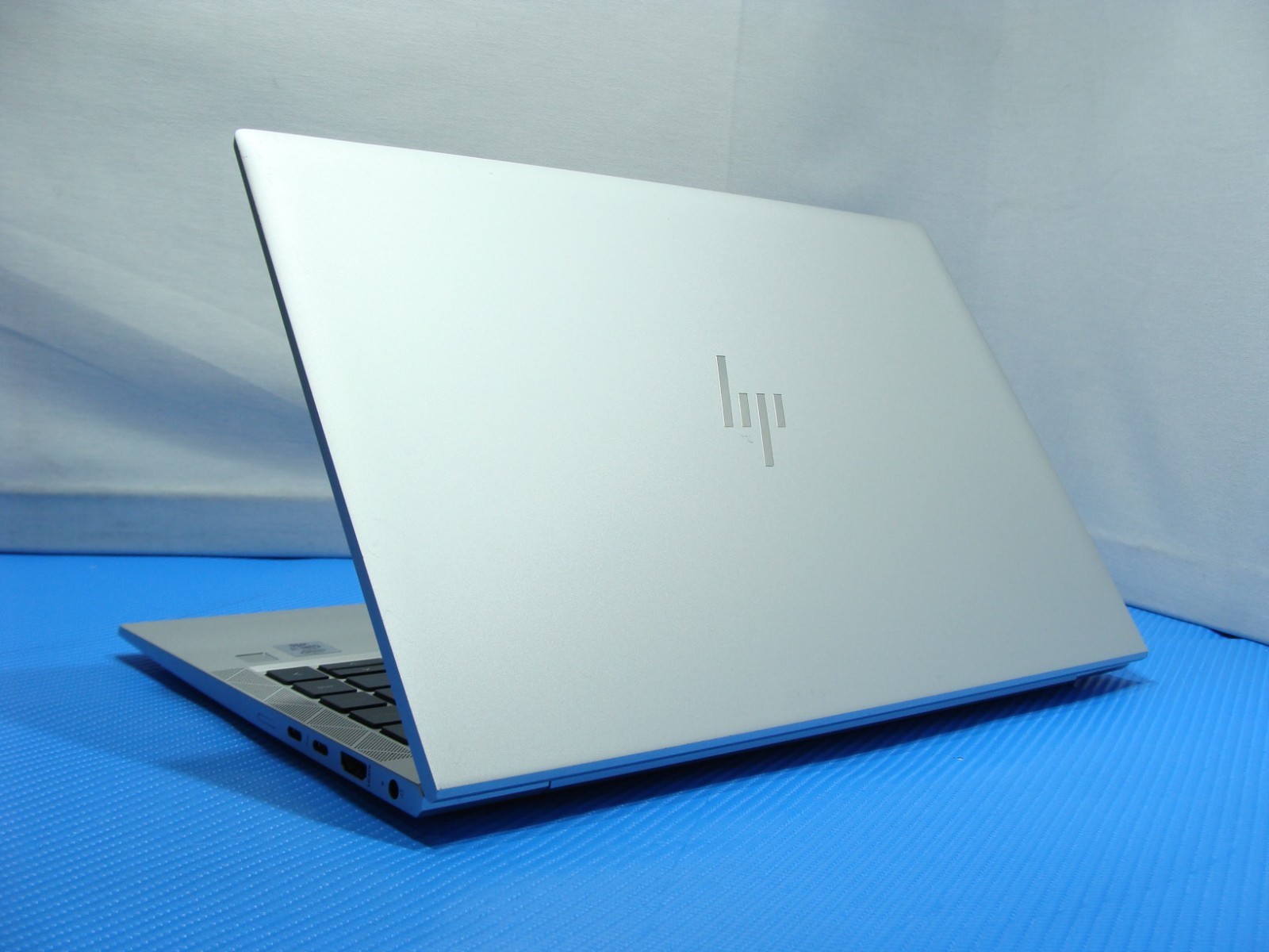 HP EliteBook 840 G7 14″FHD core i7-10610U 1.8GHz 16GB RAM 256GB SSD Win 11 Pro