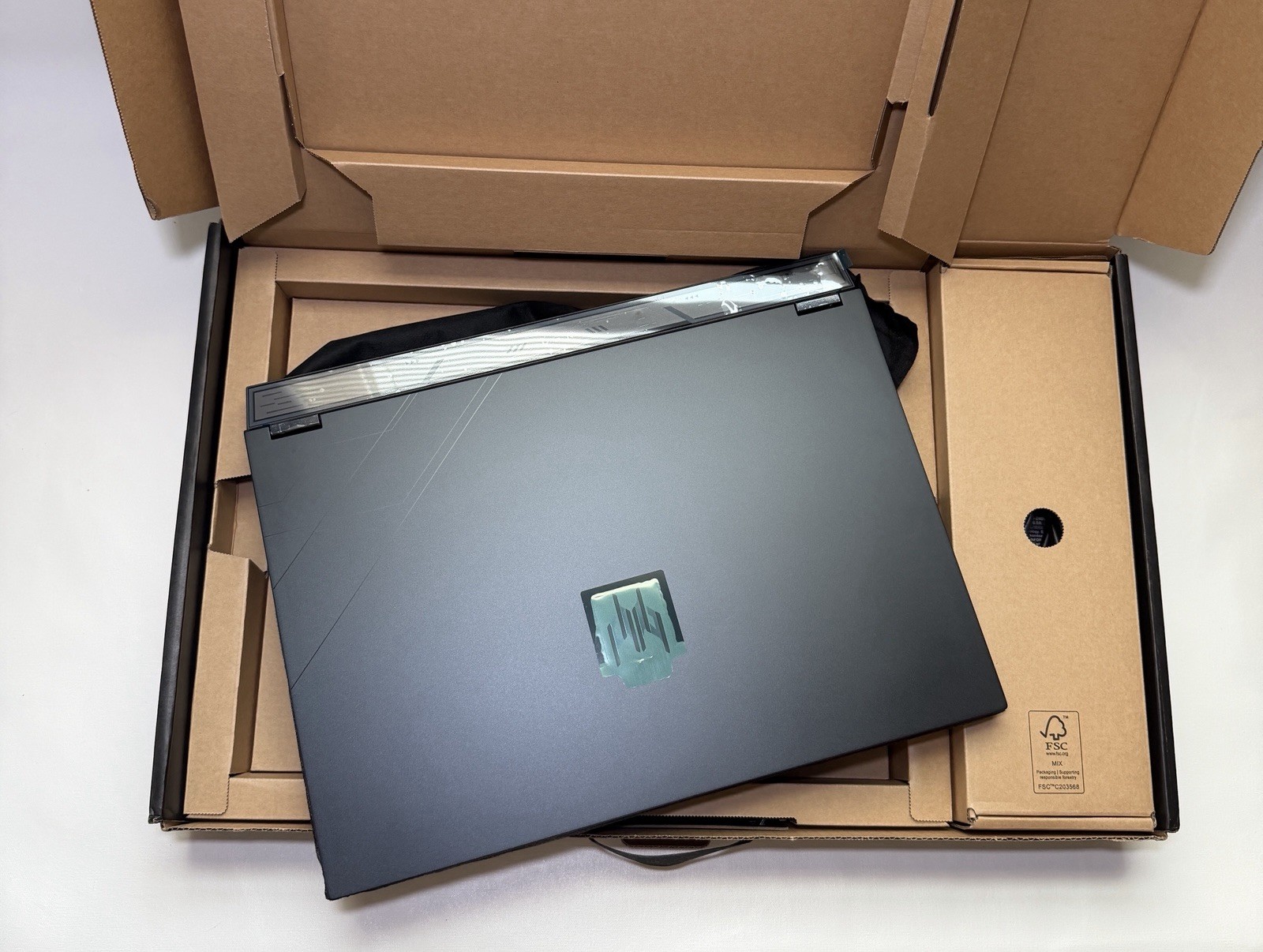 Acer Predator Helios Neo 18 AI IntelCore Ultra 9 RTX 5070 Ti 16GB 1TB SSD 240Hz