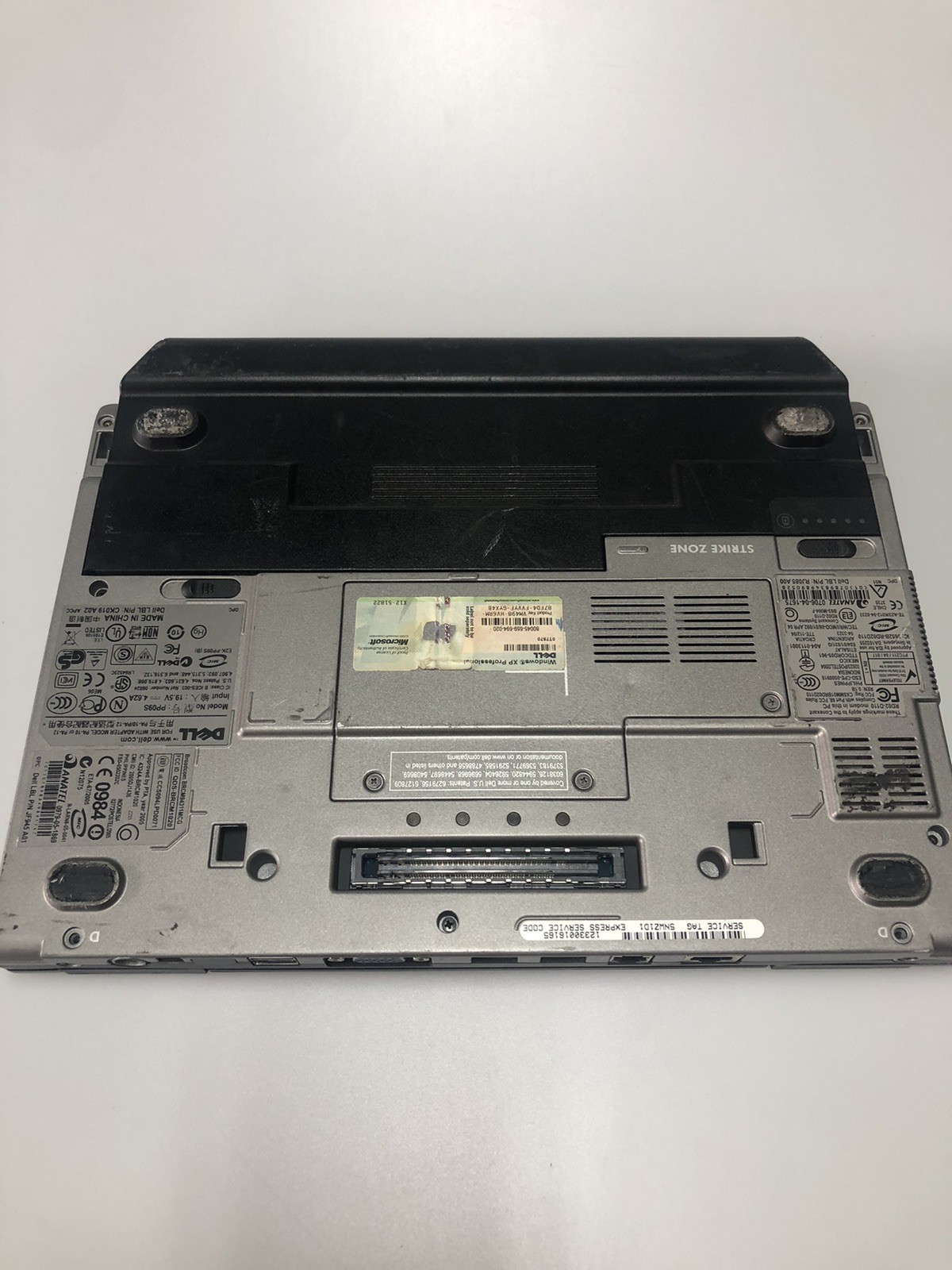 Dell Latitude D420 12.1” Laptop Intel Core Solo No HDD/Connector