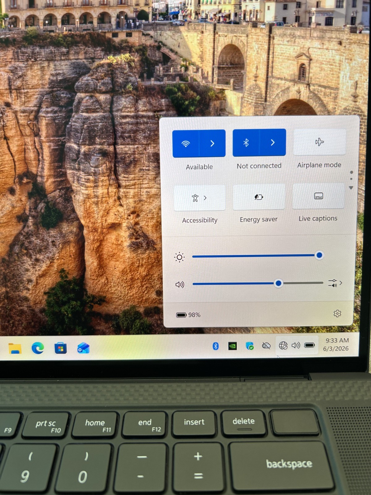 Dell Precision 5570 15.6″ TOUCHSCREEN Core i9-12900H 2 TB NVMe SSD 32GB RAM