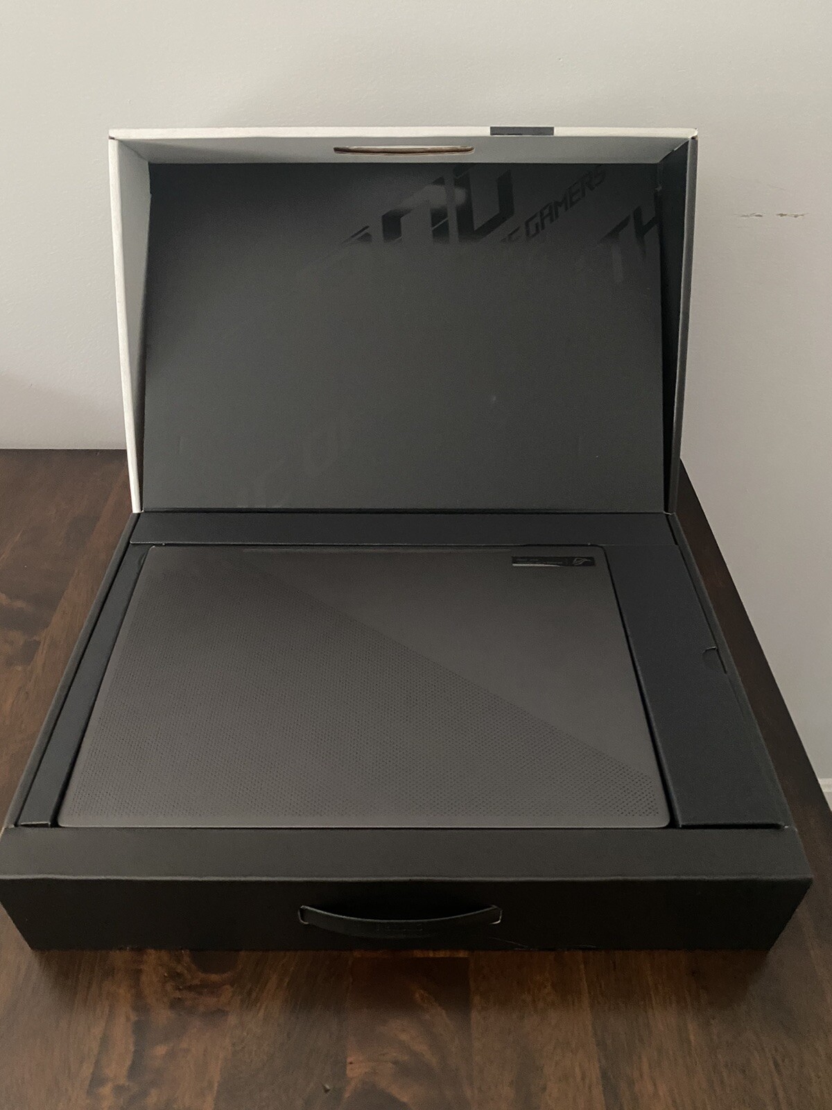 ASUS ROG Zephyrus G15 GA503QR 15.6″ (1TB SSD, AMD Ryzen 9 5000 Series, 4.50 GHz,